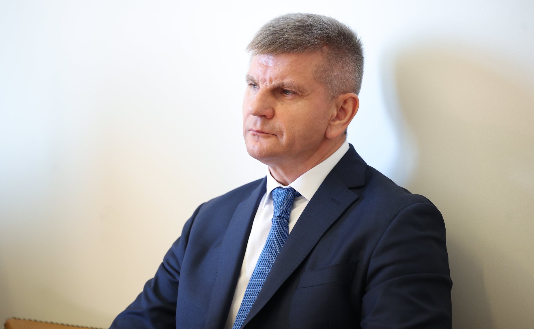 Геннадий Голов