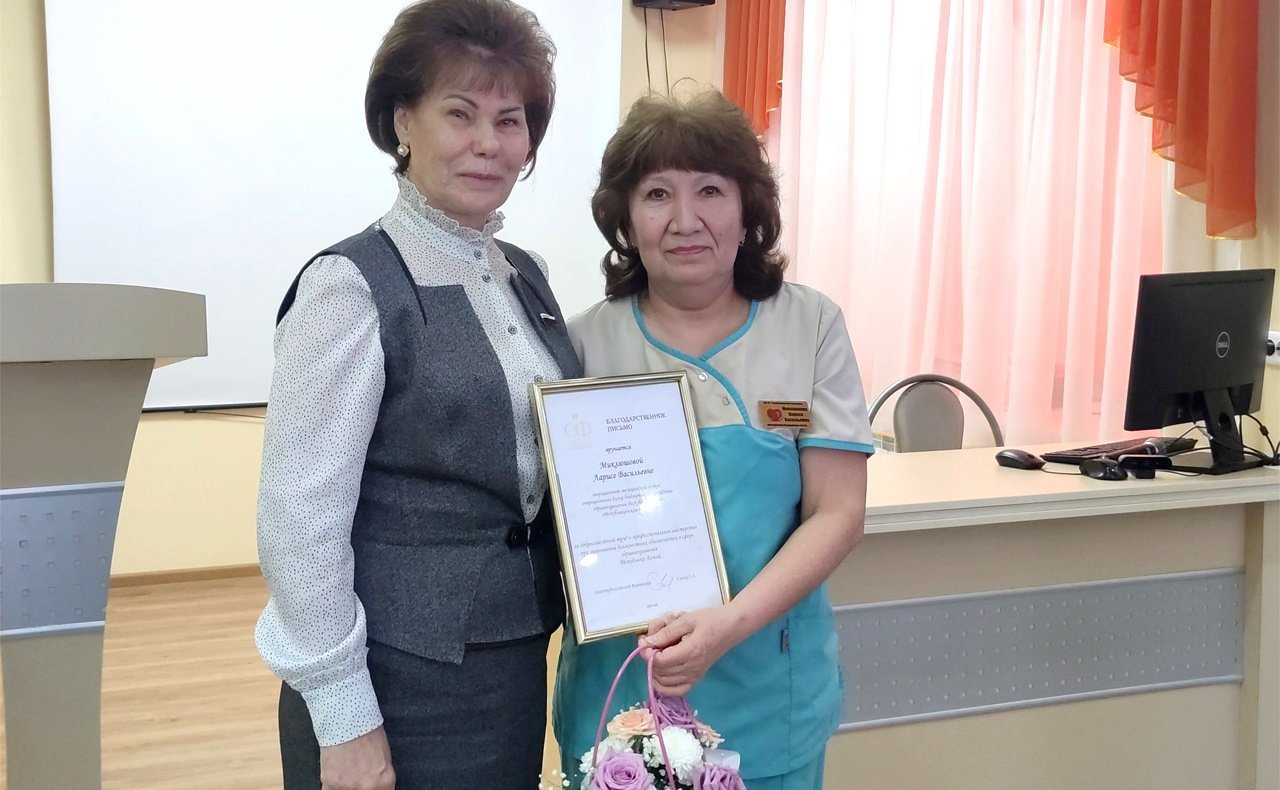 Татьяна Гигель в ходе рабочей командировки по региону приняла участие во встрече с коллективом республиканской больницы