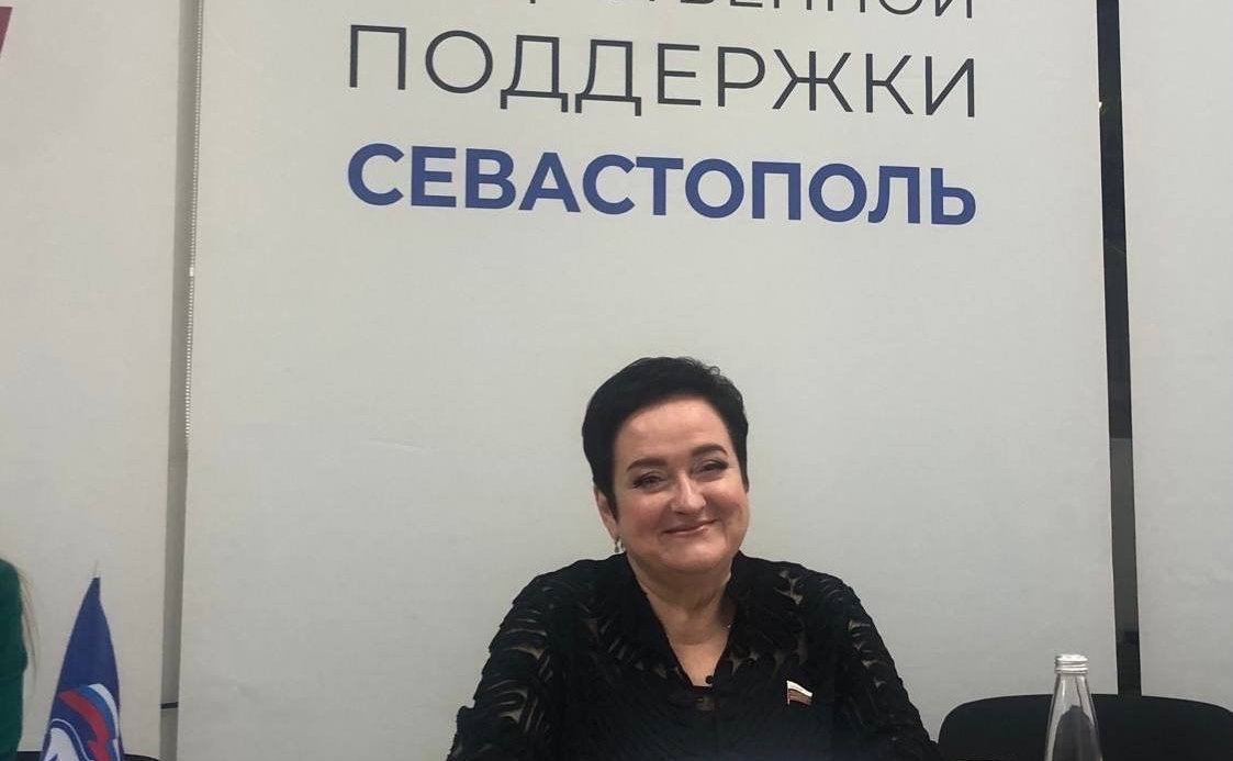 Ларисе Мельник вручен почетный знак ВМО Ленинского муниципального округа «За заслуги и отличие»