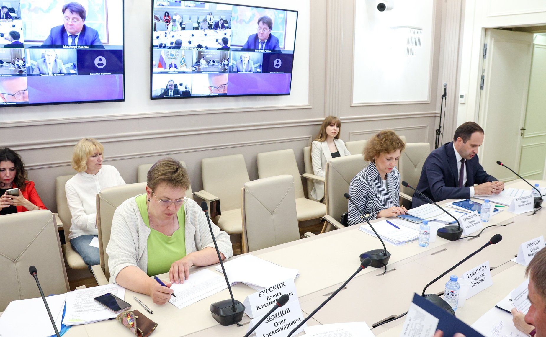 Заседание рабочей группы Комитета СФ по бюджету и финансовым рынкам по подготовке предложений по обеспечению сбалансированности бюджетов субъектов РФ с учетом их особенностей