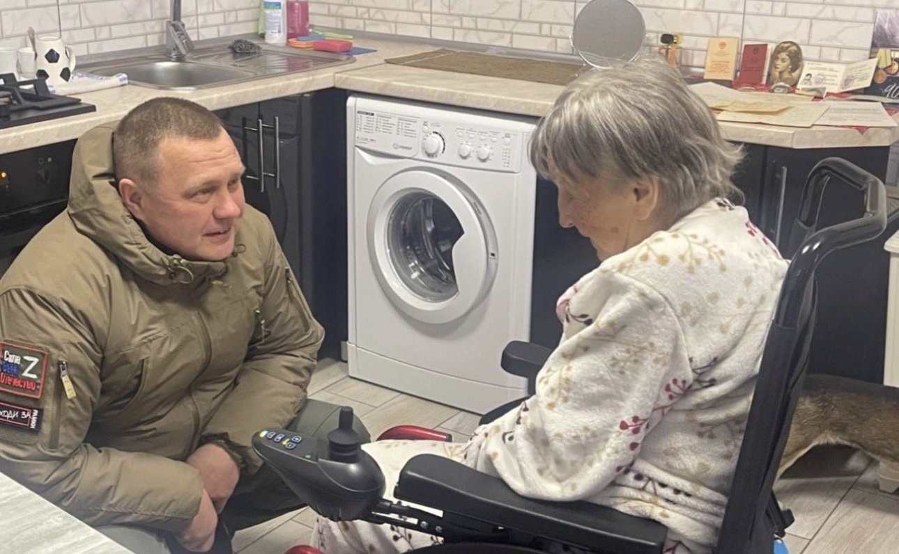 Игорь Кастюкевич поздравил с 88-летием подшефную жительницу блокадного Ленинграда