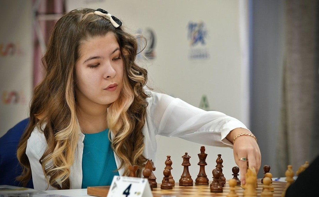 Шахматистка из Екатеринбурга завоевала золото в составе женской сборной на чемпионате мира