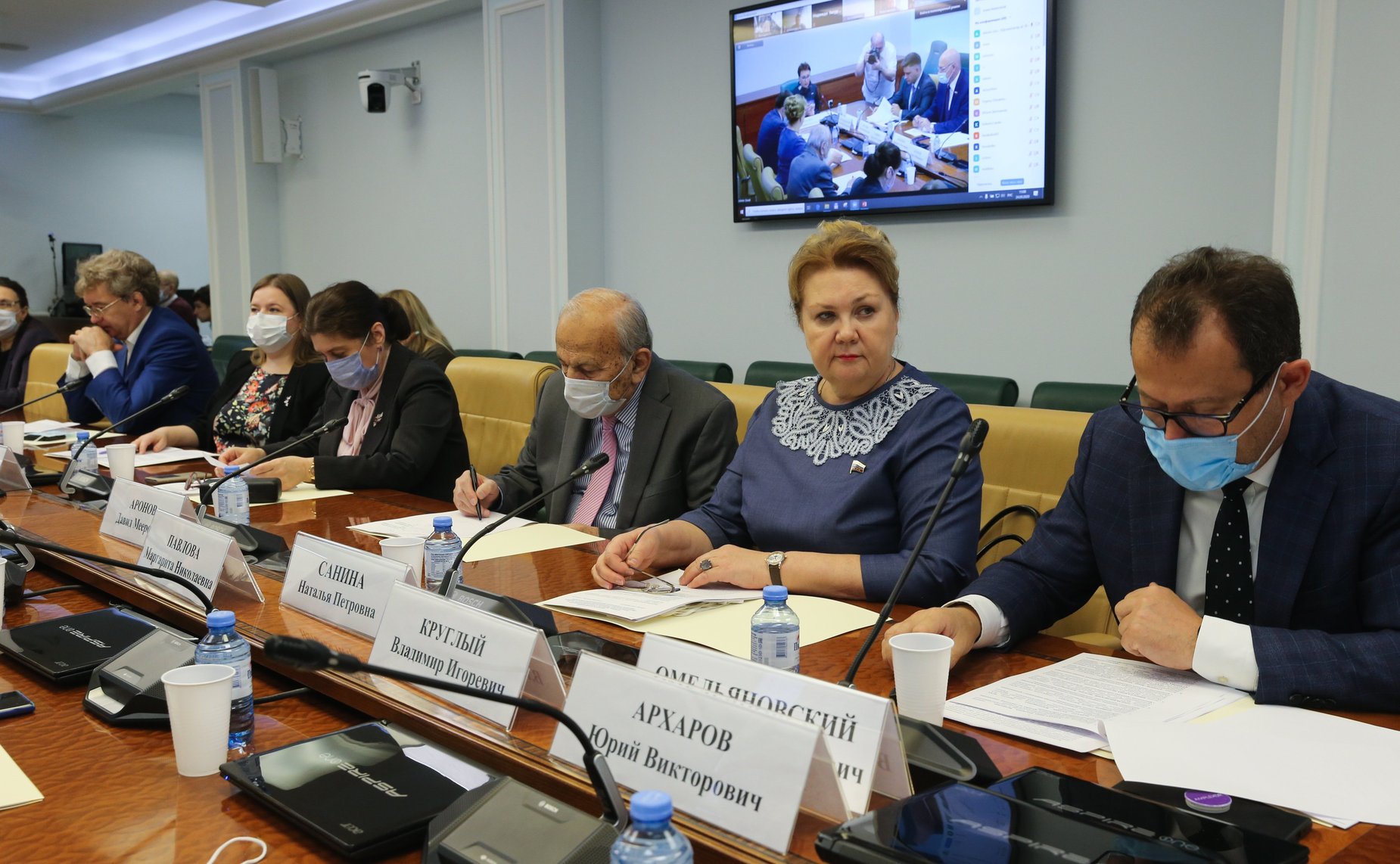 Заседание Экспертного совета по здравоохранению при Комитете СФ по социальной политике на тему «Нормативно-правовые и организационные инициативы по снижению смертности от хронических сердечно-сосудистых заболеваний»