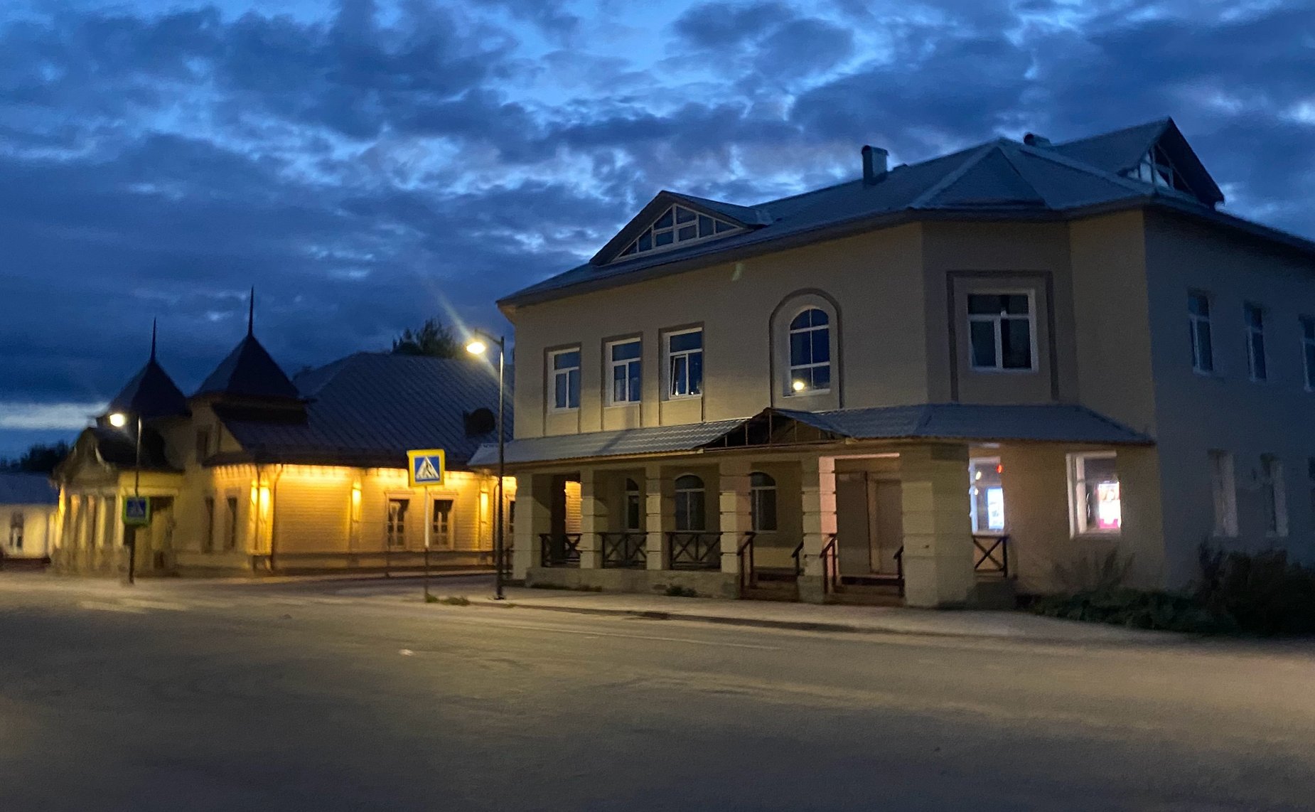 Иван Новиков посетил Коряжму и Каргополь