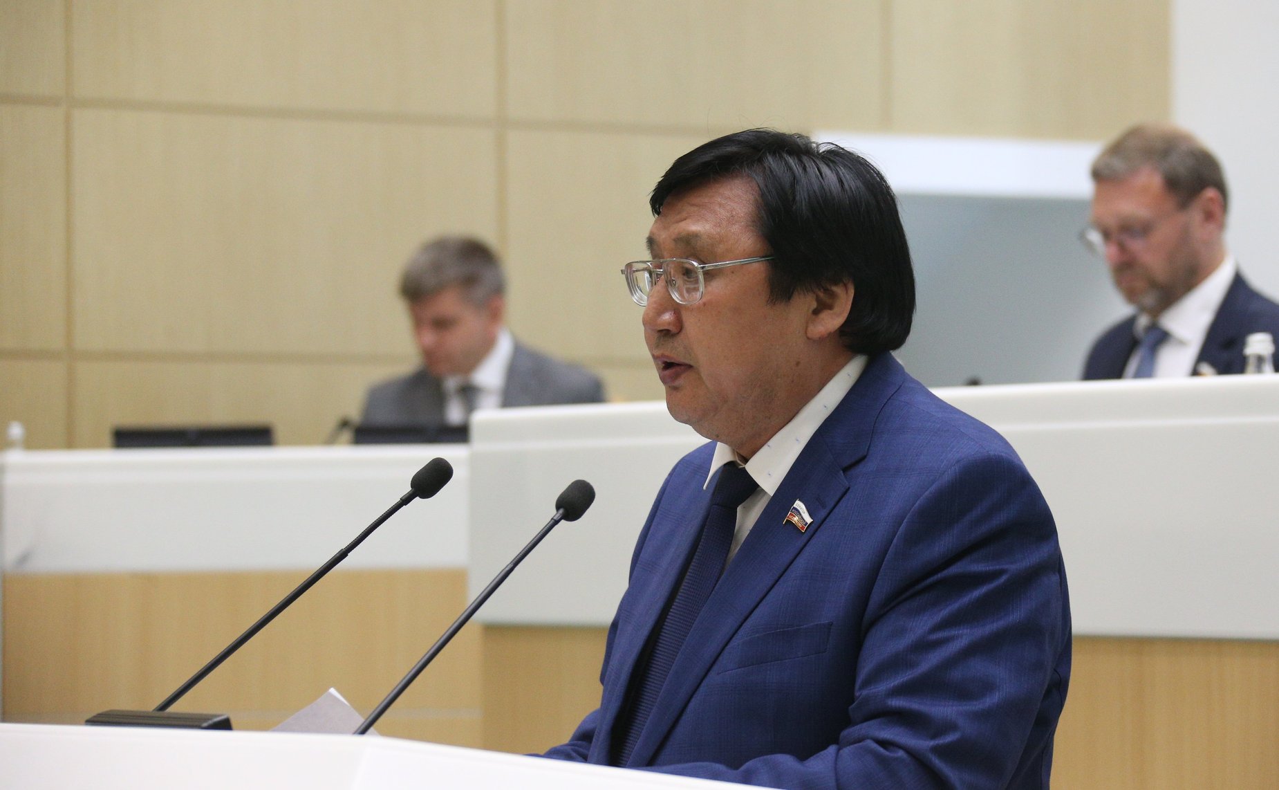 Александр Акимов