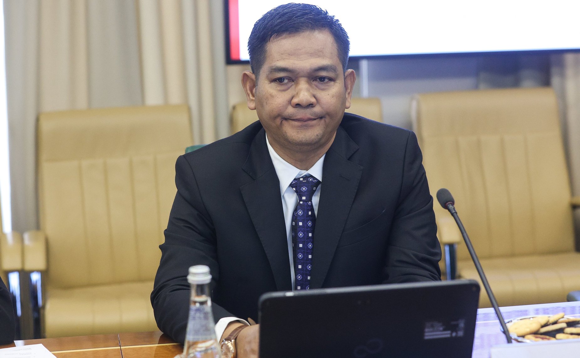 Встреча председателя Комитета СФ по конституционному законодательству и государственному строительству Андрея Клишаса с руководителем Комитета по исследованиям Народного консультативного конгресса Республики Индонезии