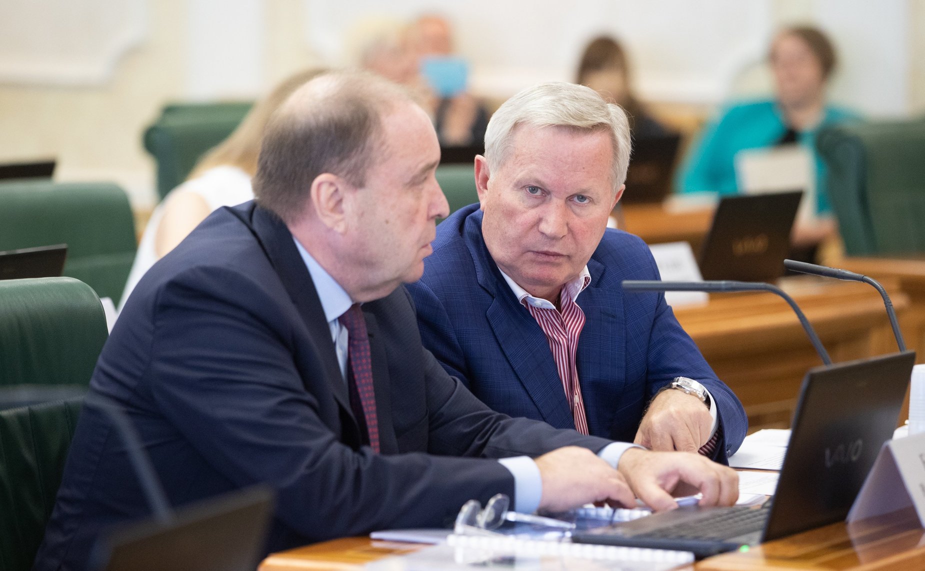 В. Богданов и М. Афанасов