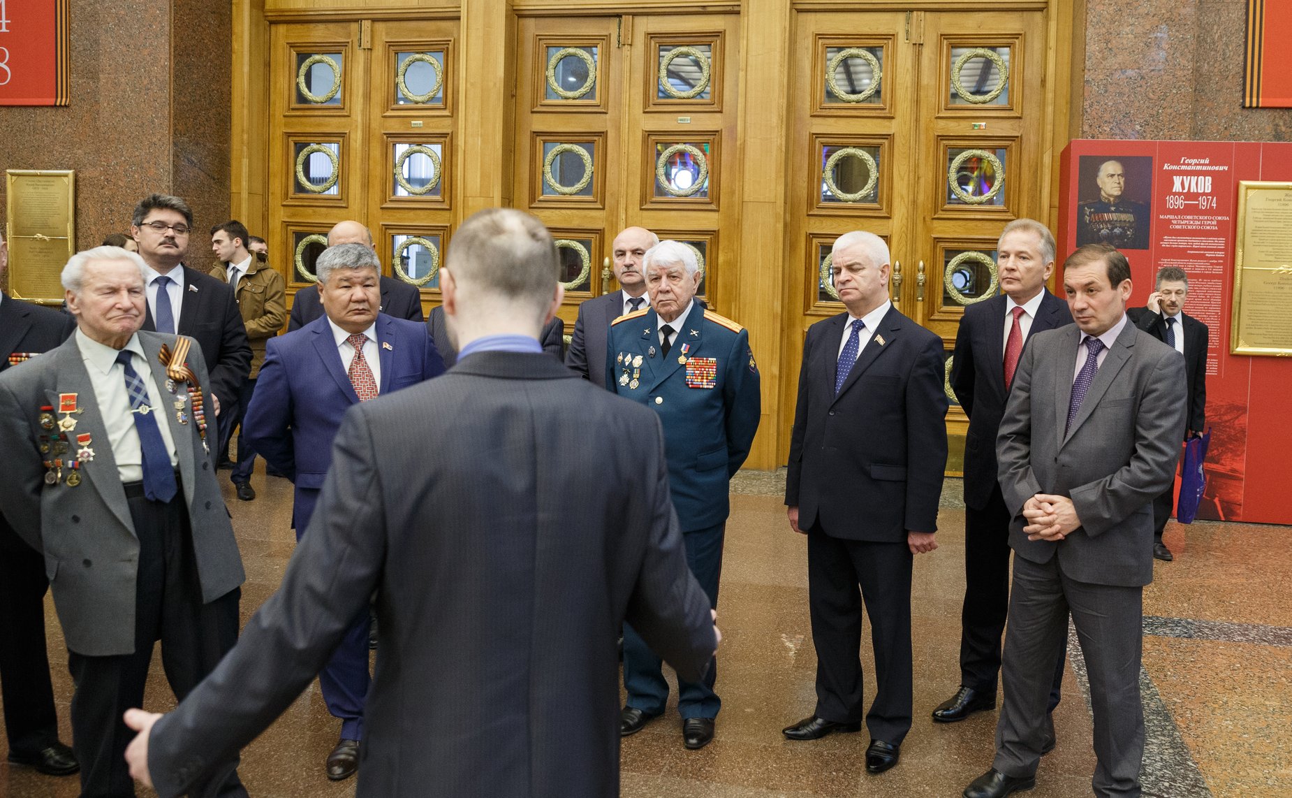 Сенаторы приняли участие в «Эстафете памяти», посвященной 70-летию Великой Победы