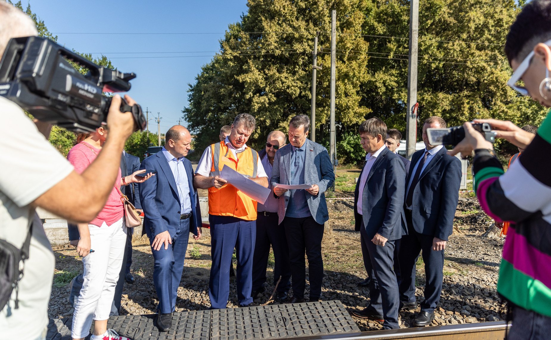 Первый заместитель Председателя СФ Андрей Яцкин в рамках рабочей поездки в Ростовскую область осмотрел объекты социальной и транспортной инфраструктуры, включенные в программу комплексного развития г. Таганрога