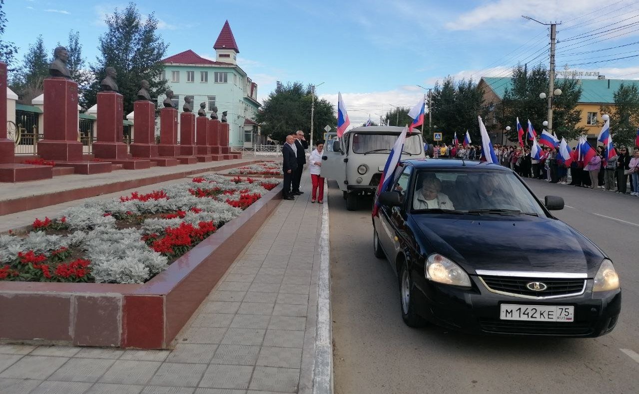 Баир Жамсуев дал старт автопробегу «Вместе победим» в Забайкалье