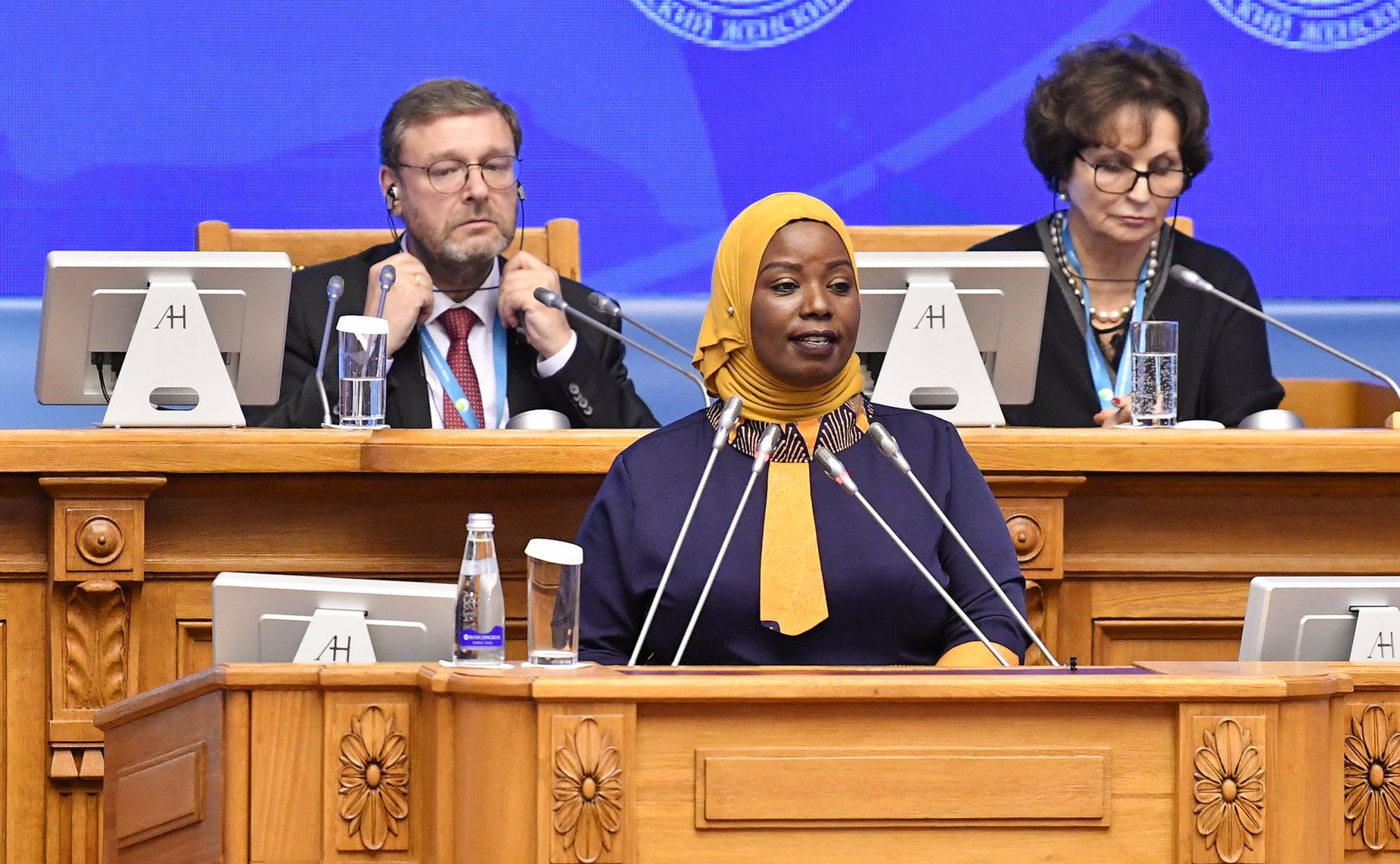 Пленарное заседание – межпарламентского диалога «Миссия женщин в развитии дипломатии мира и доверия»