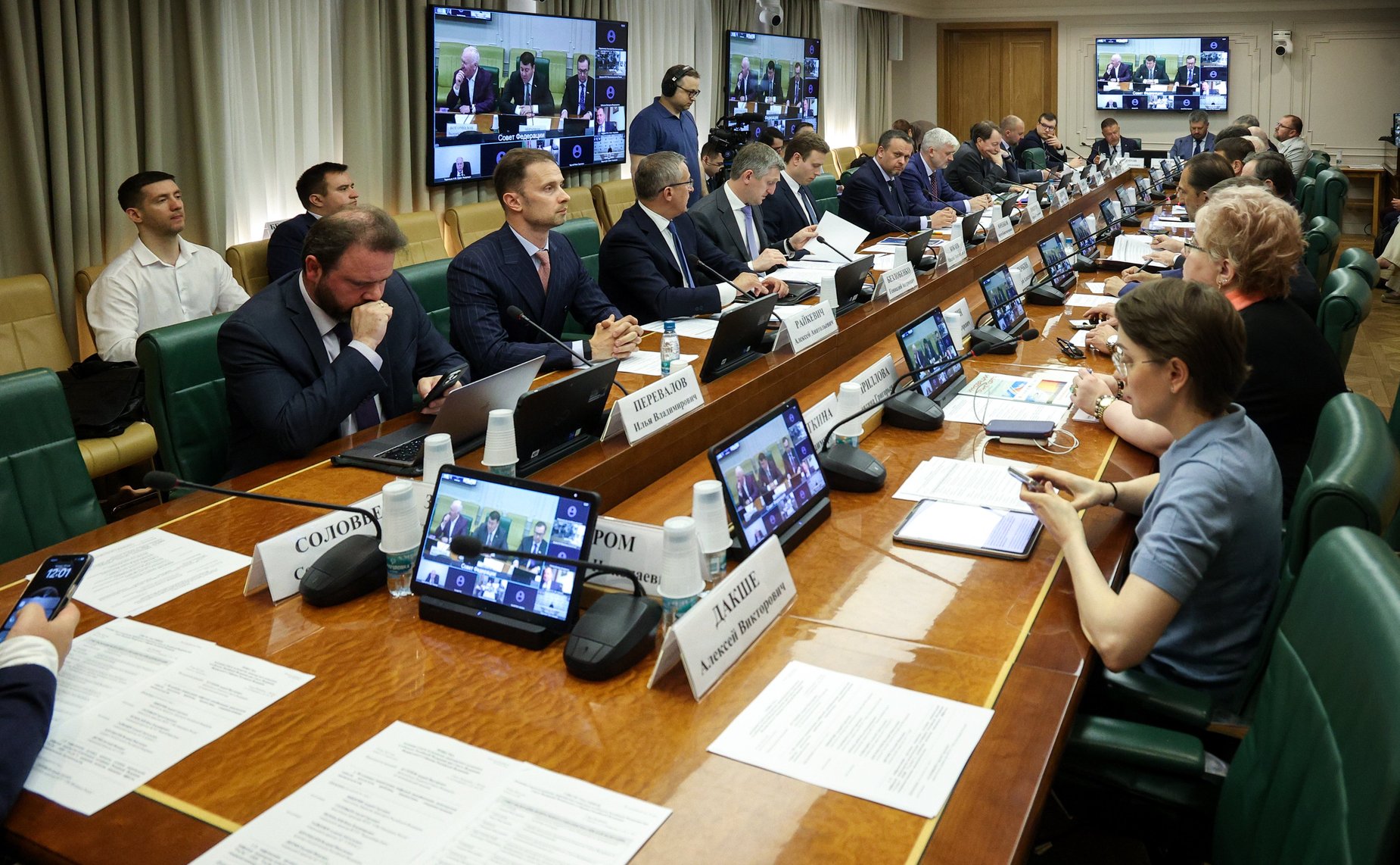 Заседание Совета по развитию транспортного комплекса в субъектах РФ при Совете Федерации