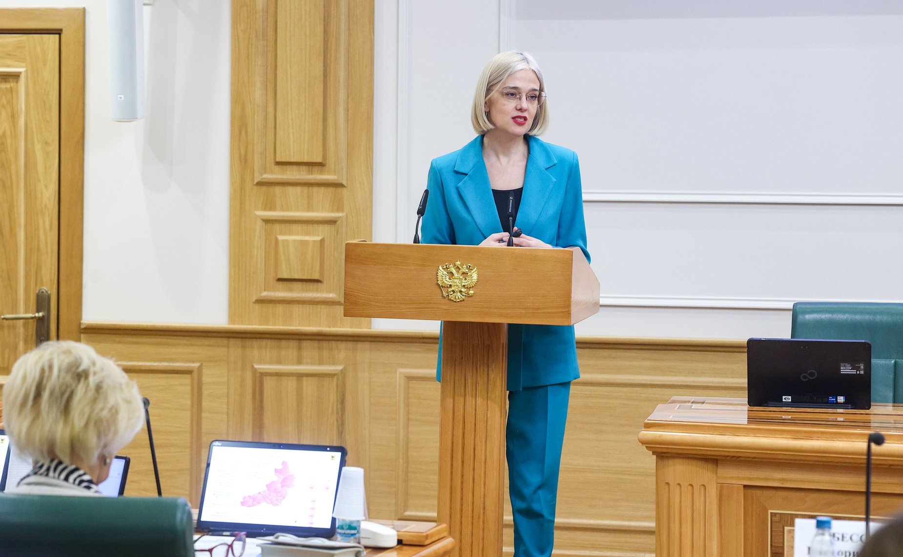 Встреча председателя Комитета СФ по науке, образованию и культуре Лилии Гумеровой с участниками окружных семейно-демографических конференций