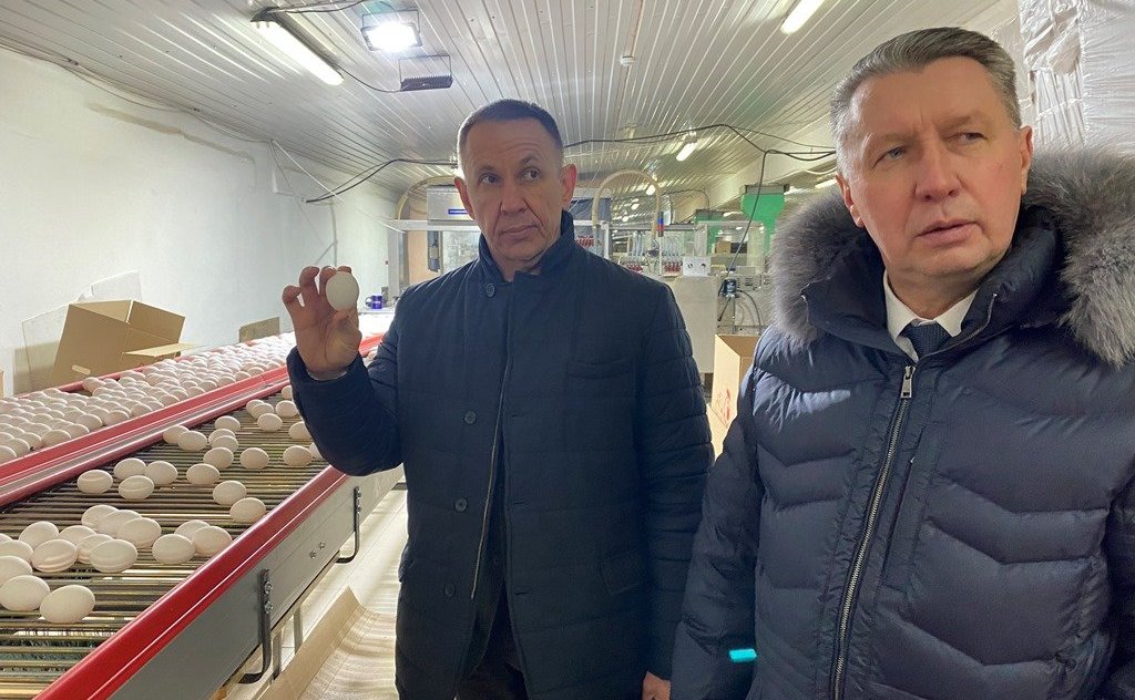 Олег Алексеев в ходе работы в регионе побывал на районной птицефабрике
