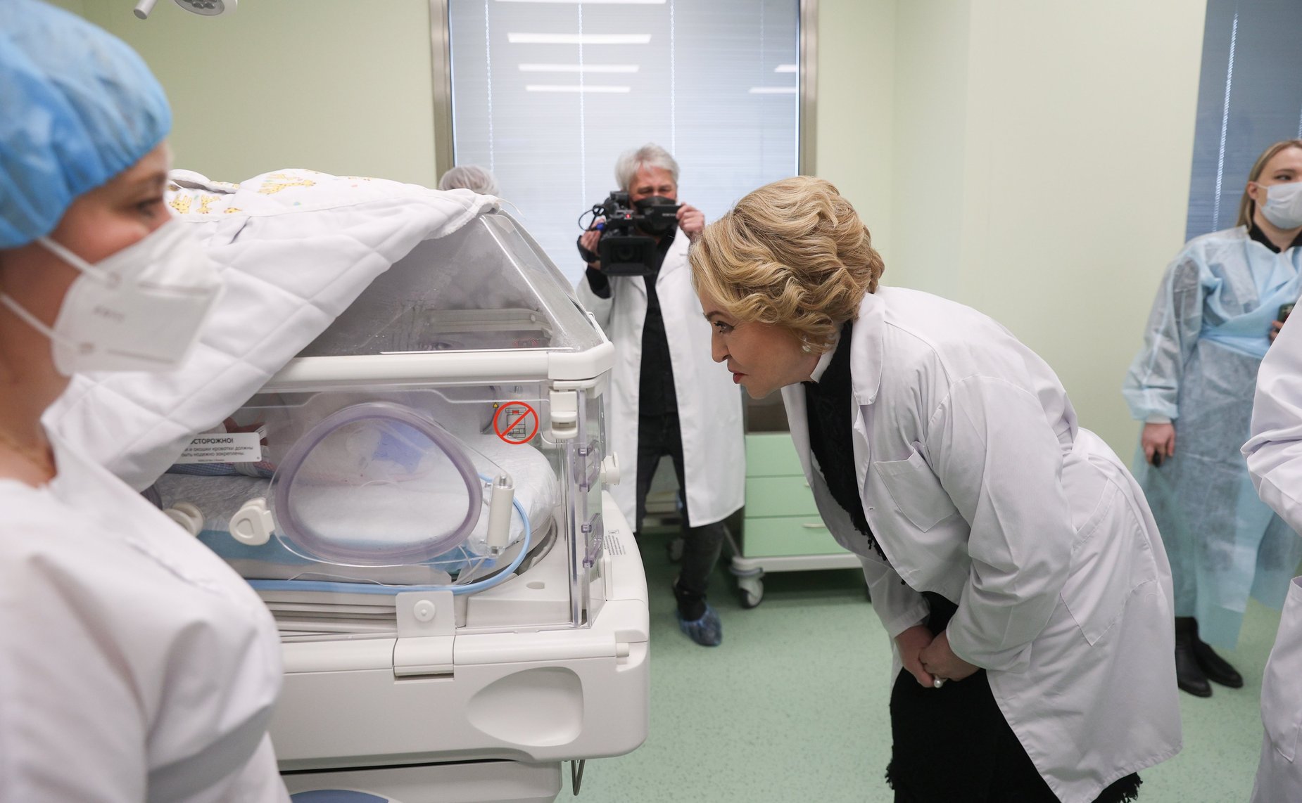 Посещение Валентиной Матвиенко Сургутского окружного клинического центра охраны материнства и детства