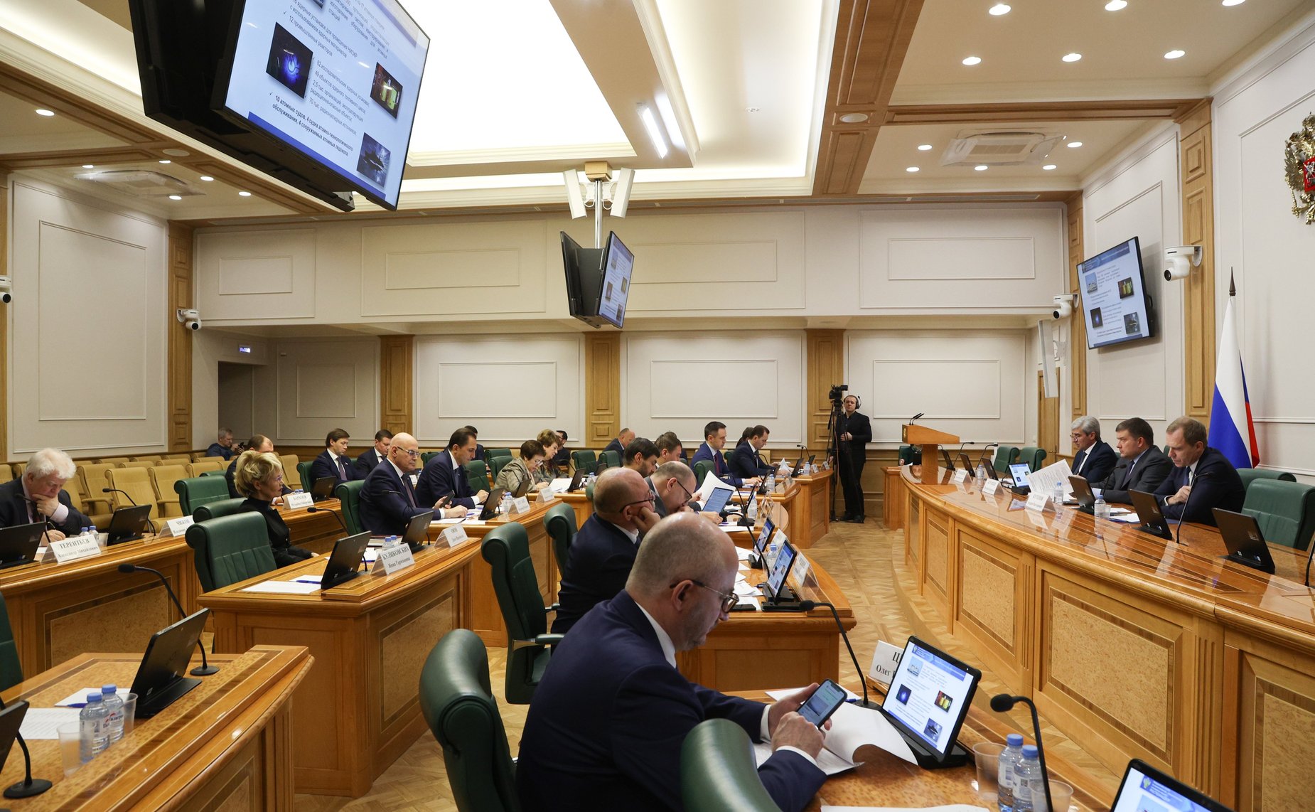 «Открытый диалог» с руководителем Федеральной службы по экологическому, технологическому и атомному надзору Александром Трембицким