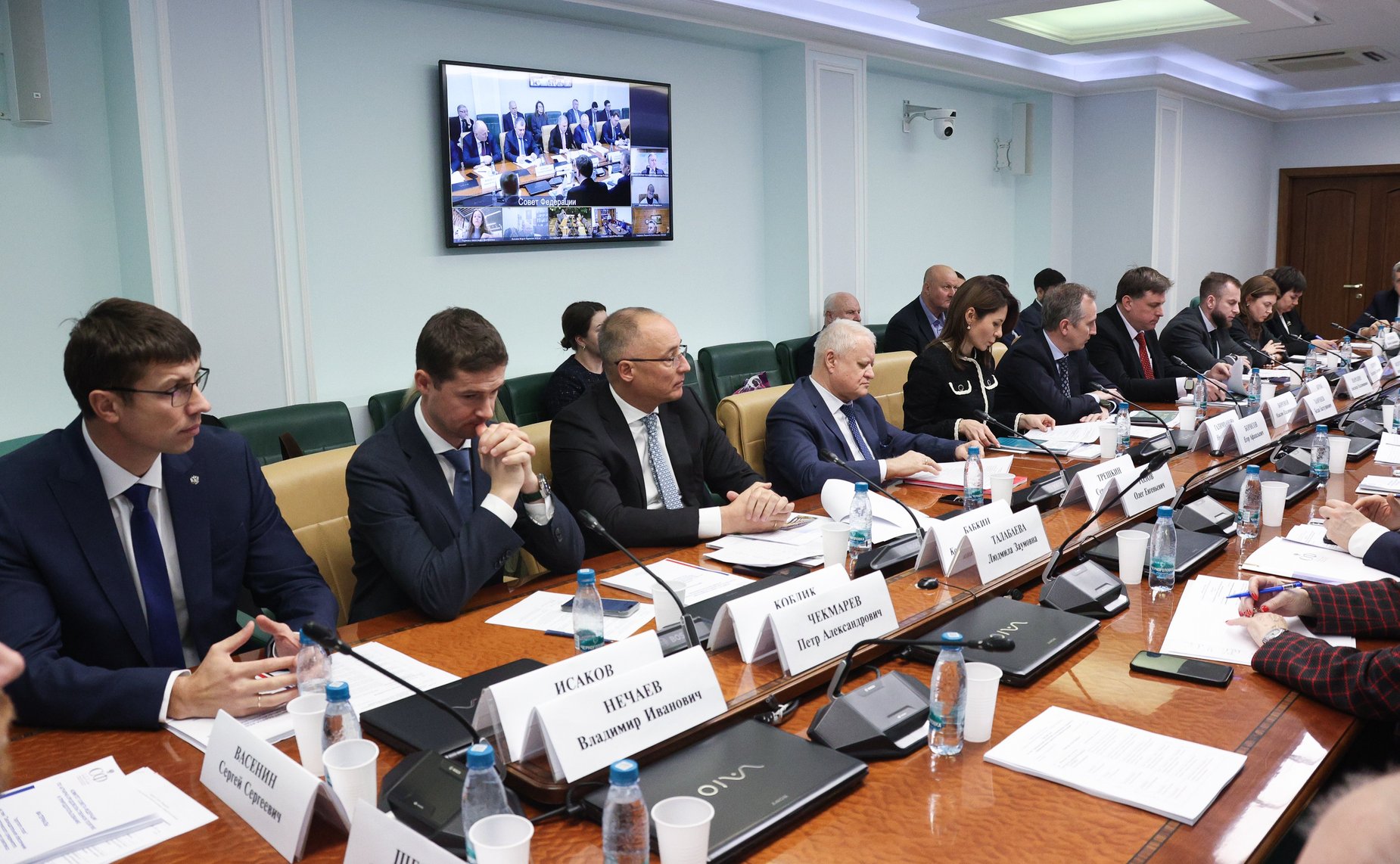 Круглый стол на тему «Законодательное обеспечение технологического суверенитета агропромышленного комплекса Российской Федерации»