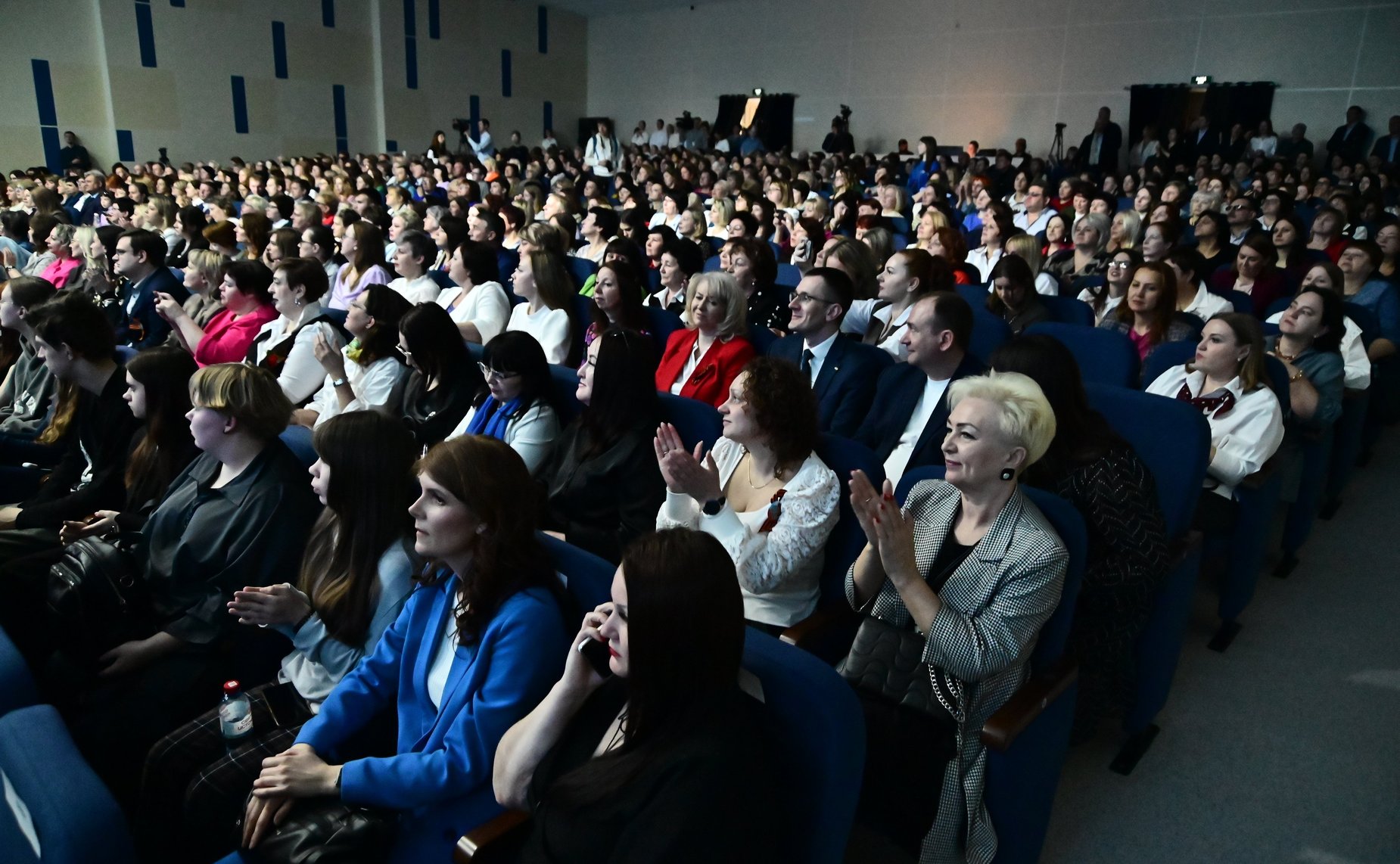 Владимир Городецкий принял участие в церемонии награждения победителей региональных этапов всероссийских педагогических конкурсов