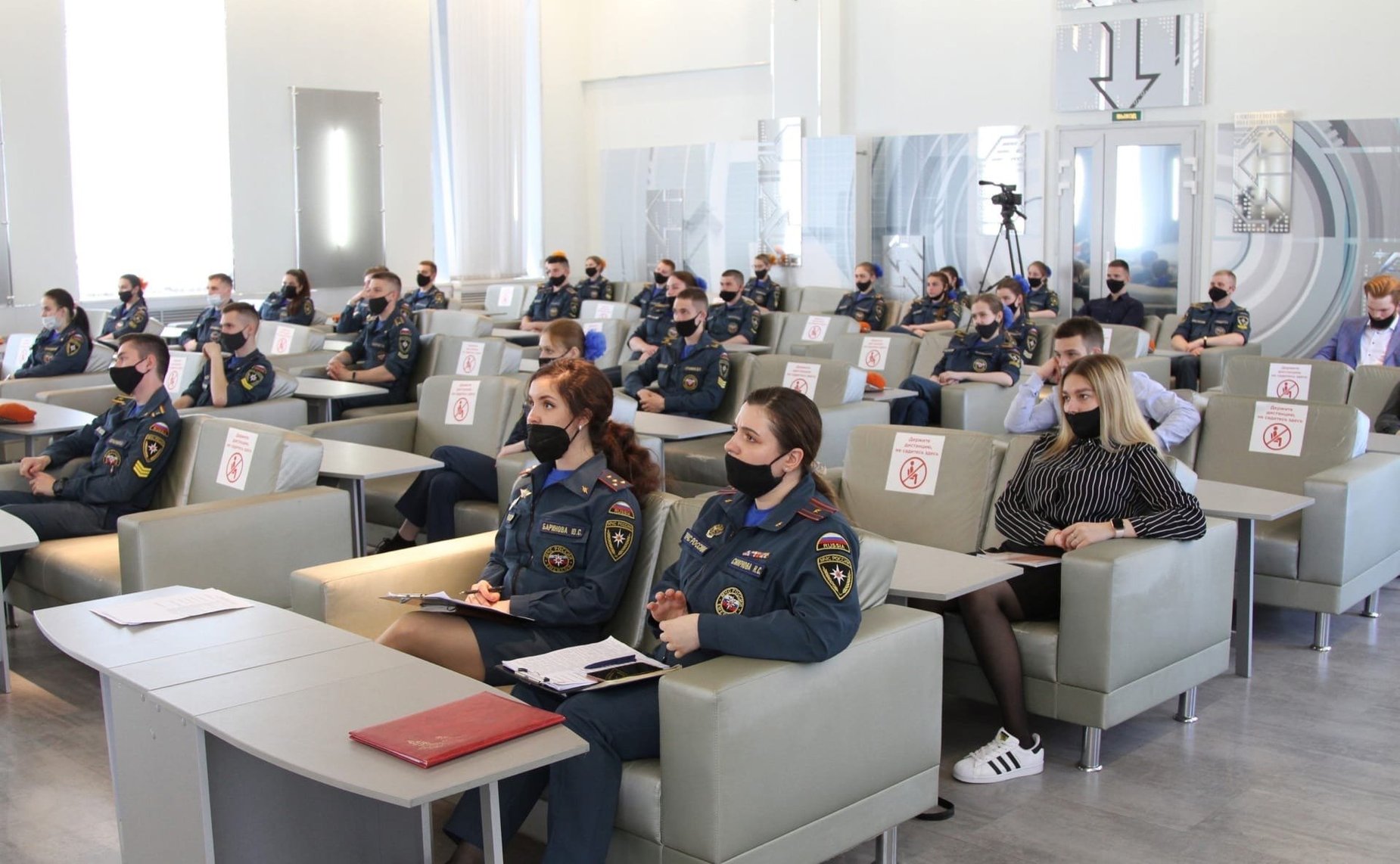 Юрий Воробьев принял участие в работе «круглого стола» Санкт-Петербургского университета ГПС МЧС России