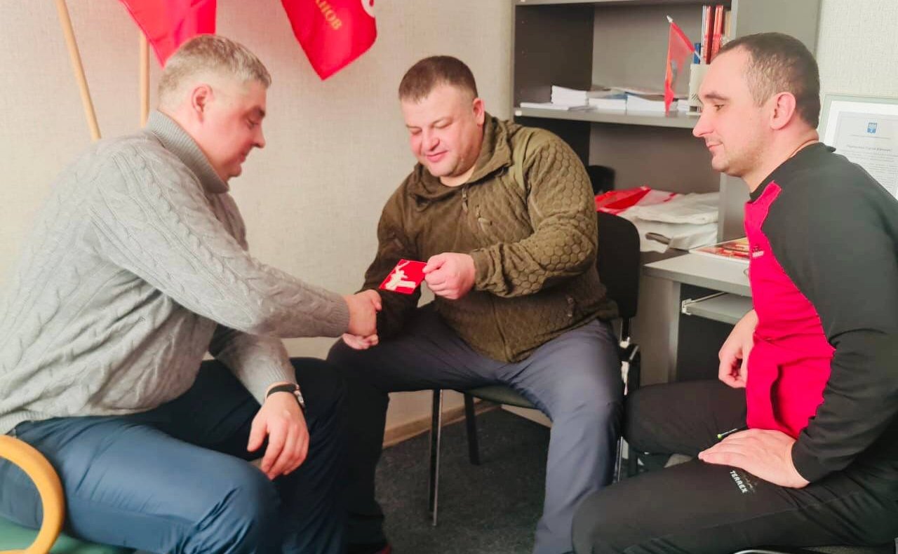 Андрей Хапочкин встретился с представителями регионального отделения Всероссийской общественной организации ветеранов «Боевое братство»