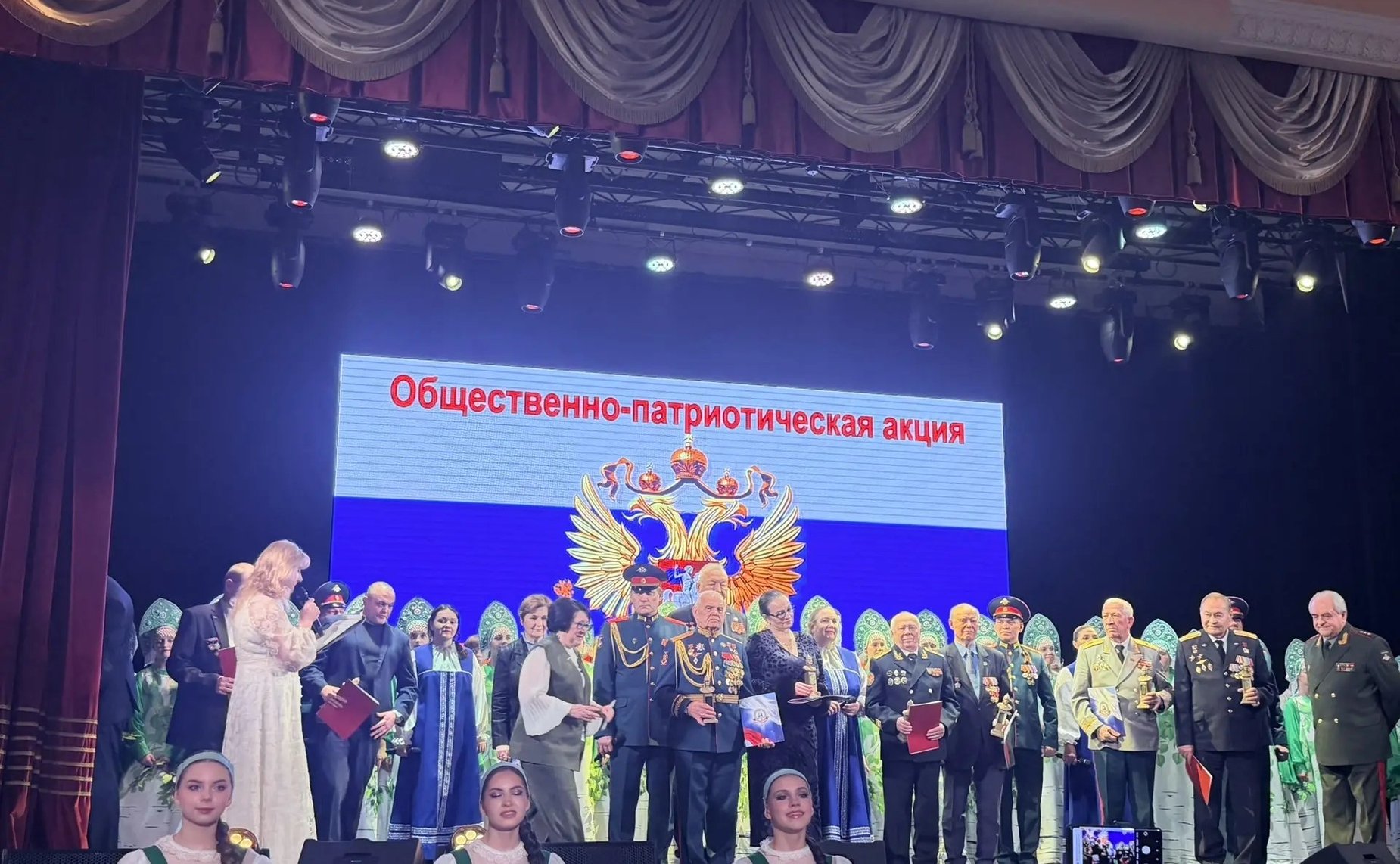 Людмила Талабаева приняла участие в награждении военнослужащих-лауреатов акции «Есть такая профессия — Родину защищать»