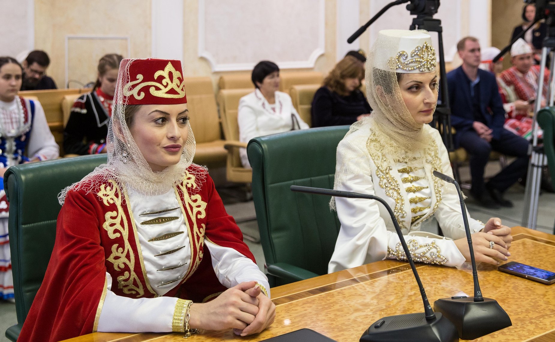 Встреча В. Маркова с участниками Всероссийского мастер-класса учителей родного, в том числе русского языка