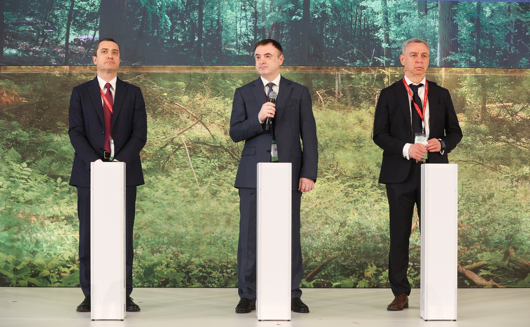 Церемония торжественного старта международного проекта «Трек года». XI Невский международный экологический конгресс