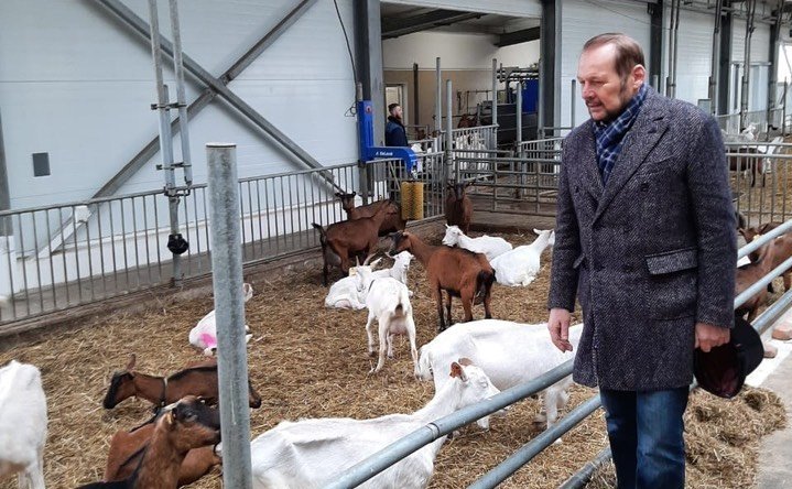 Сергей Белоусов в рамках деятельности рабочей группы по мониторингу реализации закона об органической продукции посетил многопрофильное органическое хозяйство в селе Шульгино Московской области