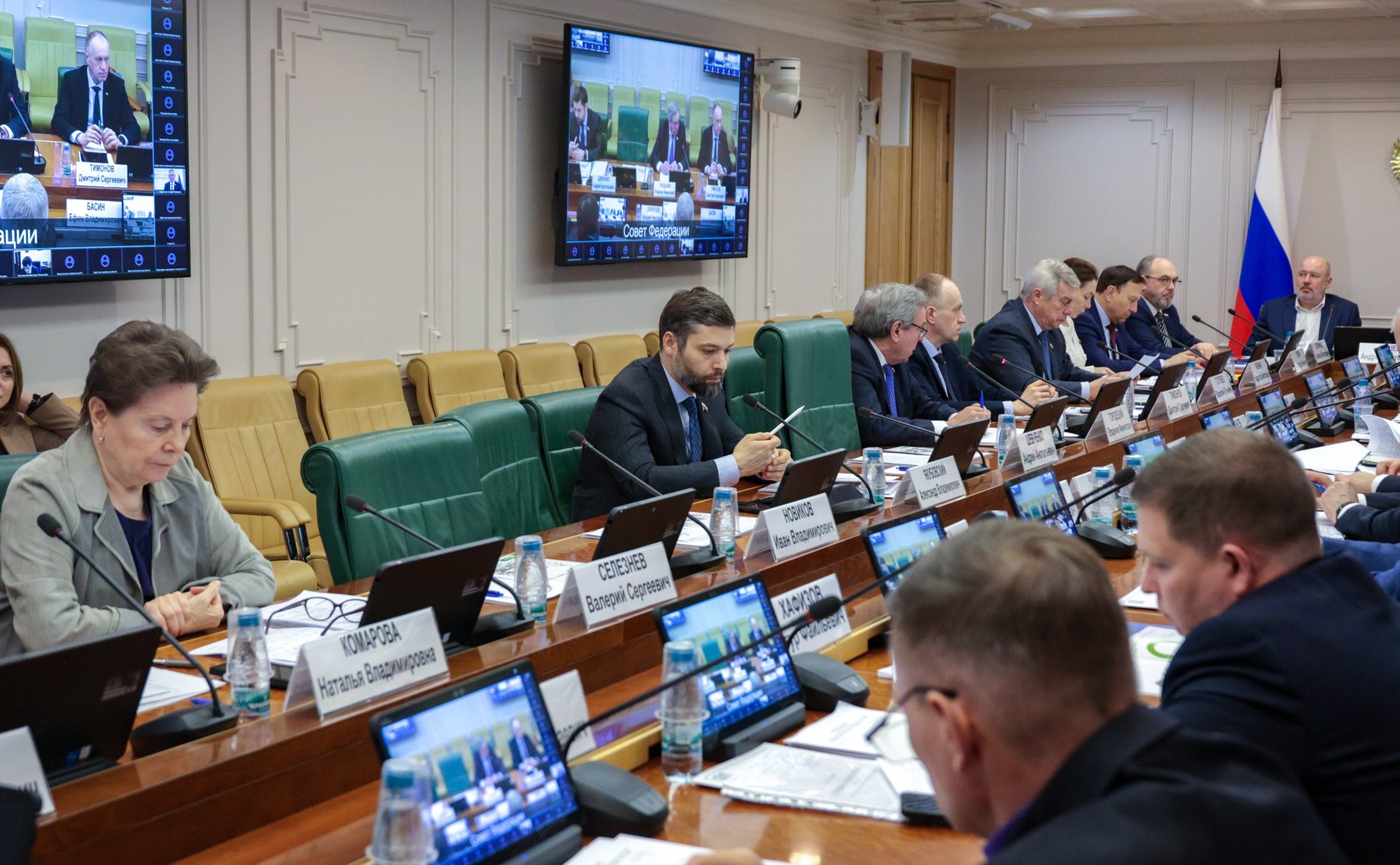 Круглый стол на тему «О реализации проектов по строительству индивидуальных жилых домов по договорам строительного подряда с использованием счетов эскроу»