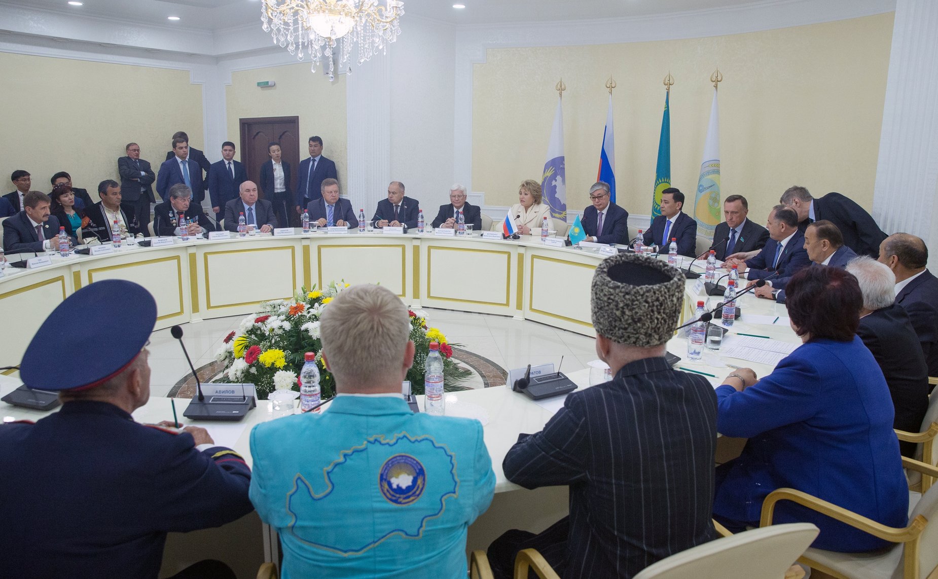 В Уральске В. Матвиенко встретилась с российской диаспорой и представителями этнокультурных объединений Западно-Казахстанской области