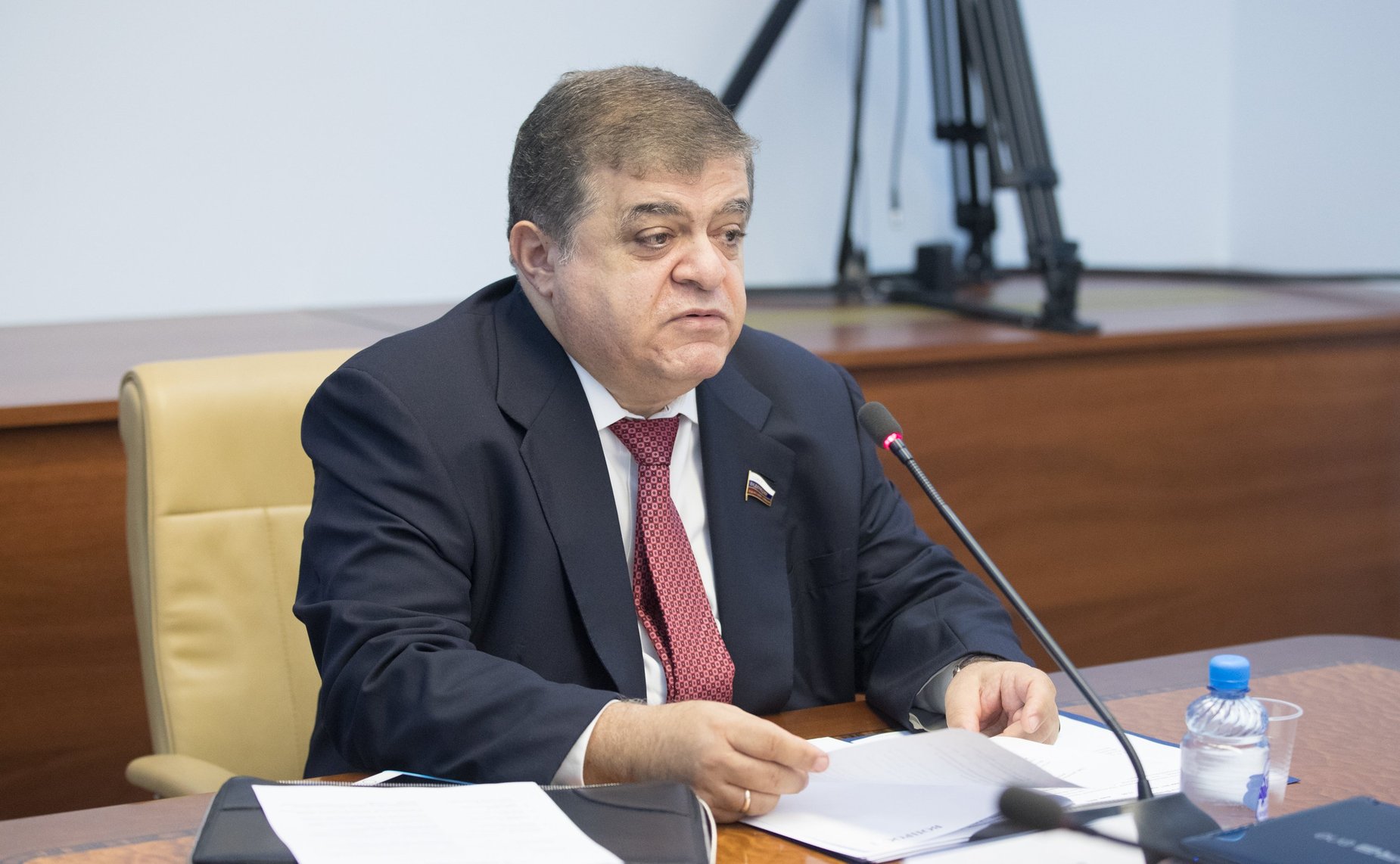 В. Джабаров