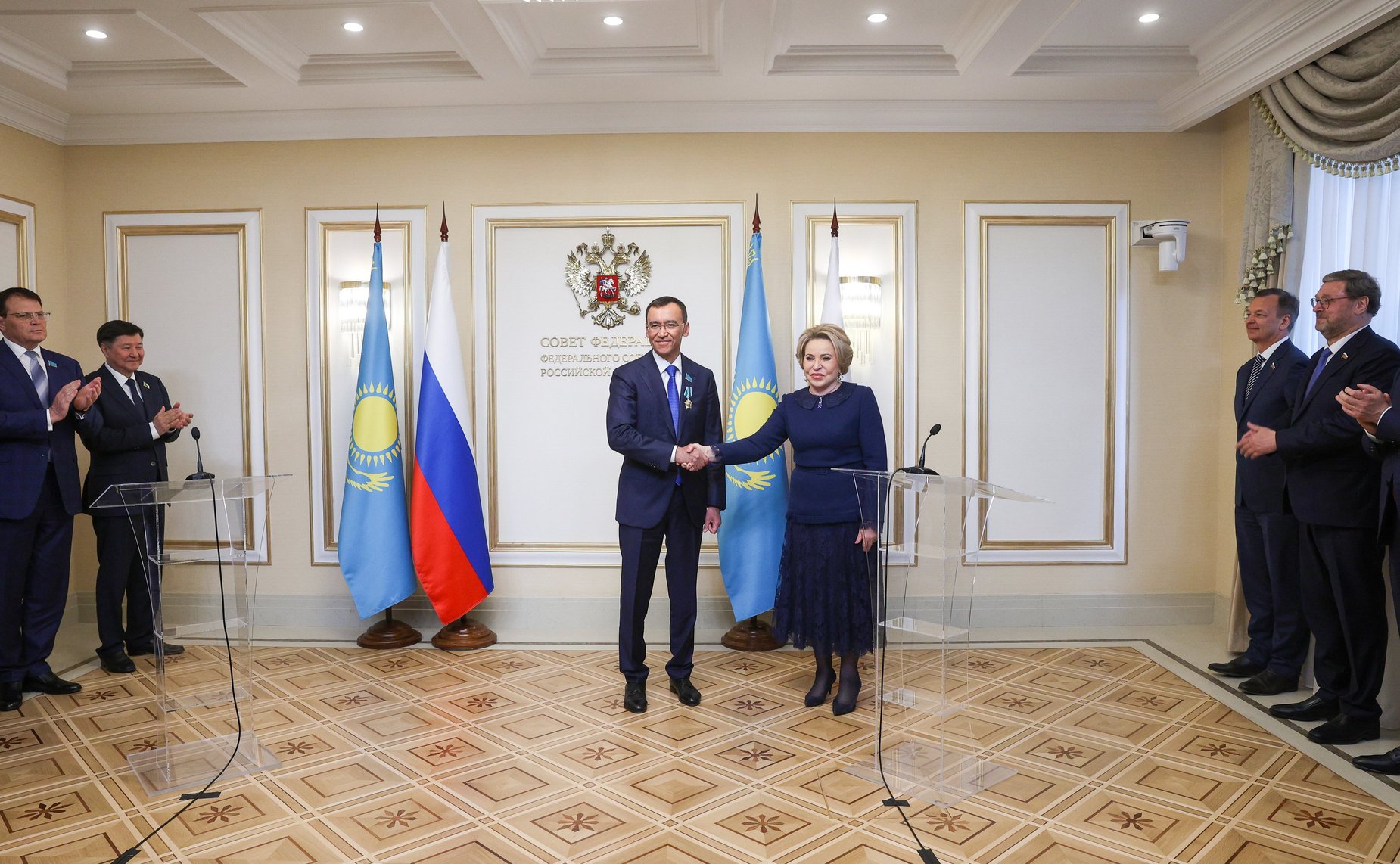 Встреча Председателя Совета Федерации Валентины Матвиенко с Председателем Сената Парламента Республики Казахстан Мауленом Ашимбаевым