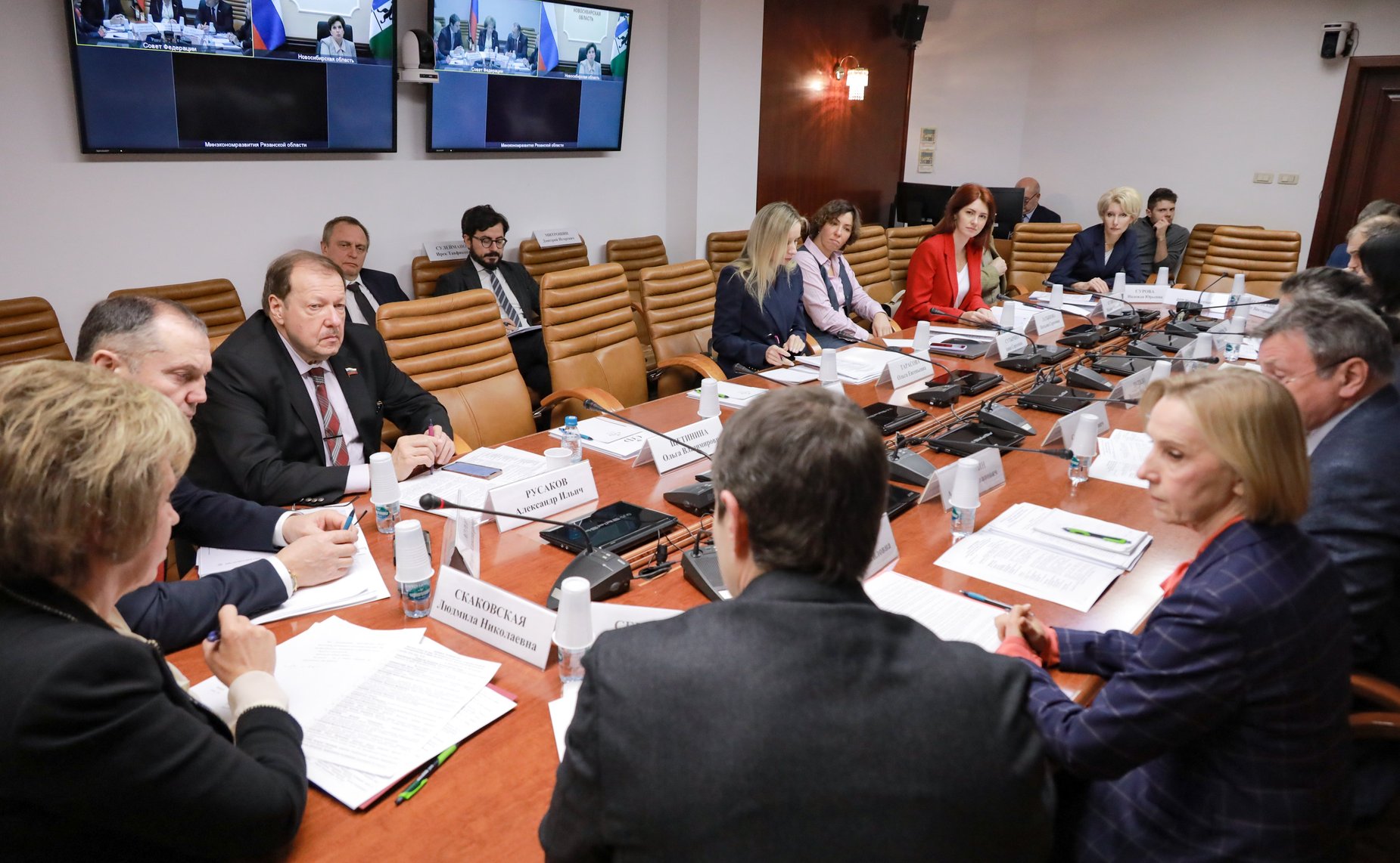 Круглый стол Комитета Совета Федерации по науке, образованию и культуре «Об актуальных вопросах совершенствования законодательства в сфере научной и научно-технической деятельности»