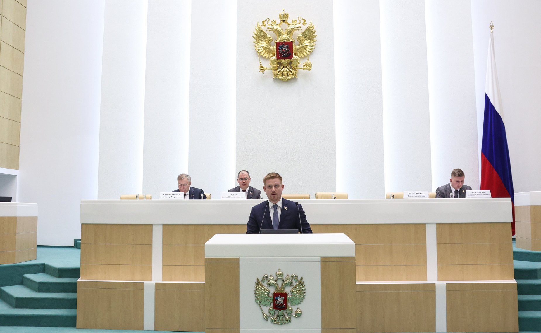 Заседание Палаты молодых законодателей при Совете Федерации