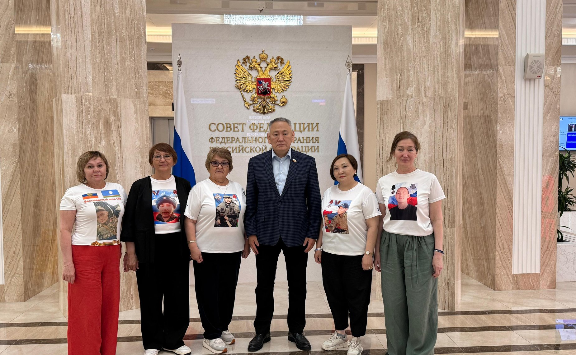 Сахамин Афанасьев провел встречу в Совете Федерации с матерями из Якутии, чьи сыновья погибли в ходе специальной военной операции
