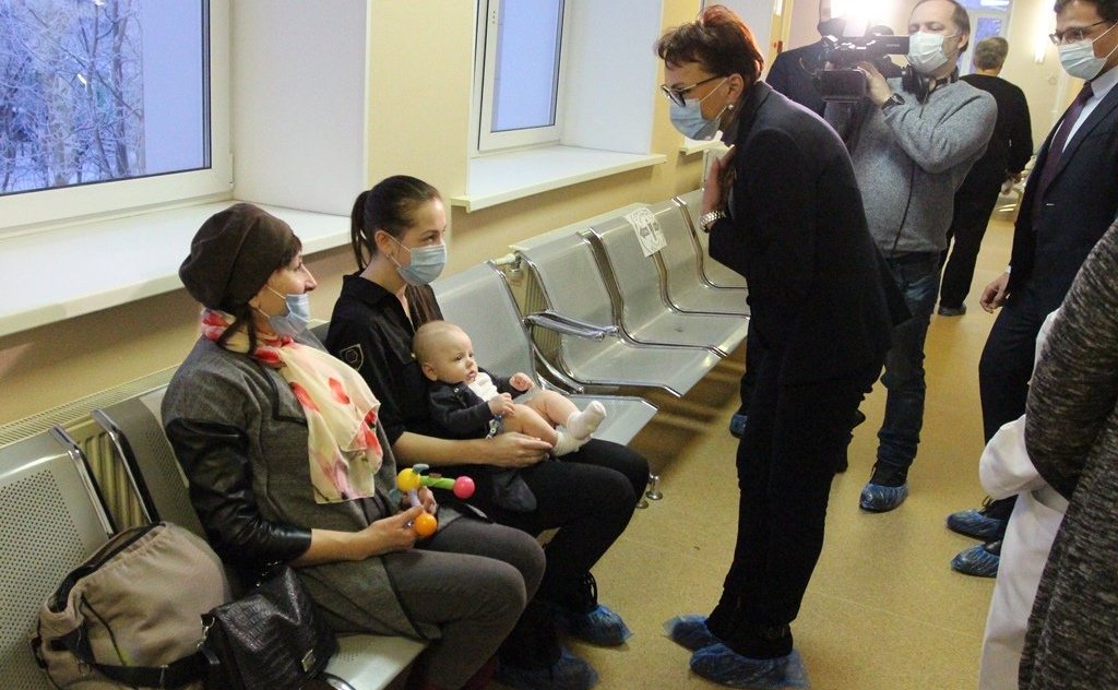 Татьяна Кусайко посетила медучреждения Кольского района