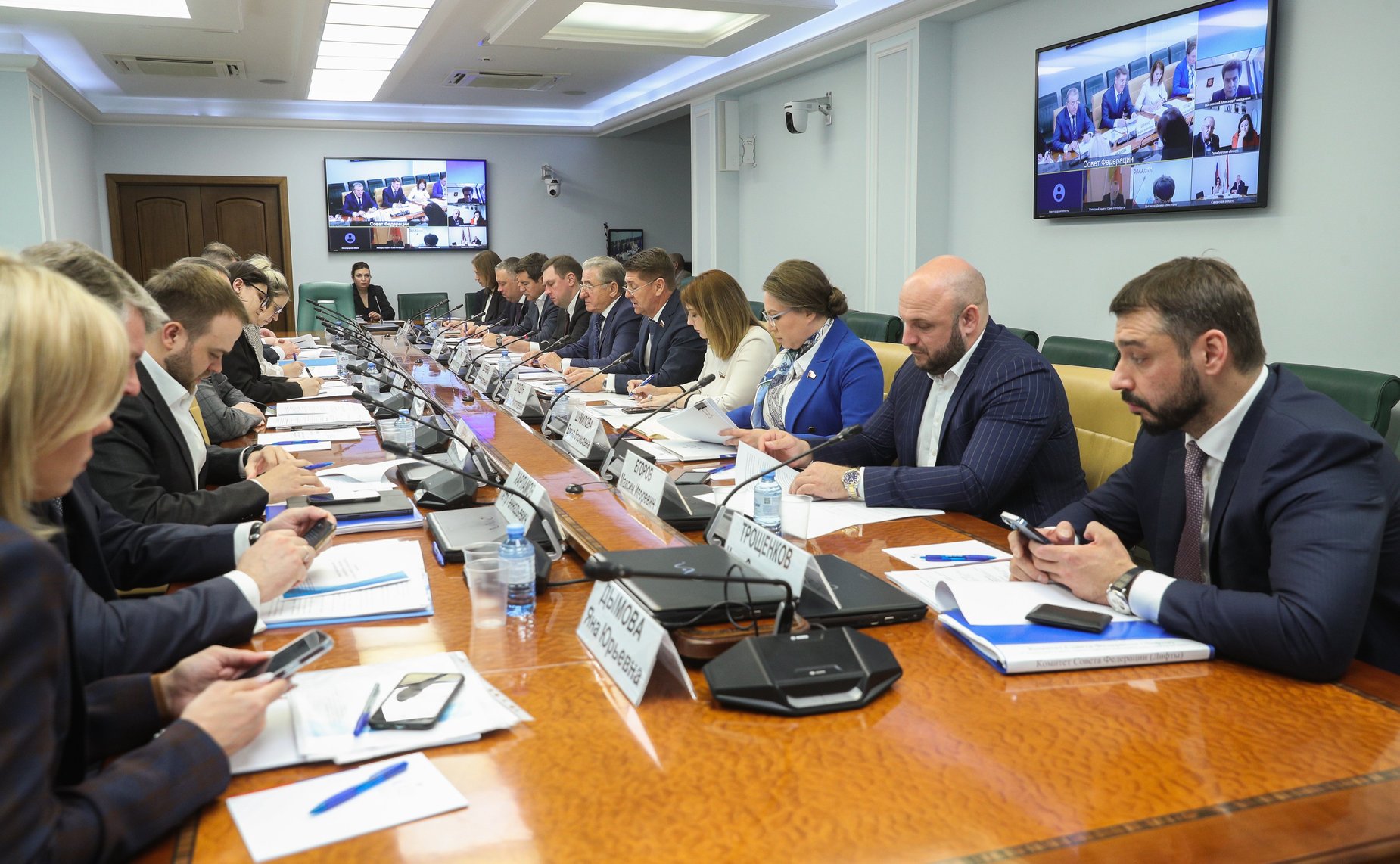 Совещание Комитета СФ по федеративному устройству, региональной политике, МСУ и делам Севера