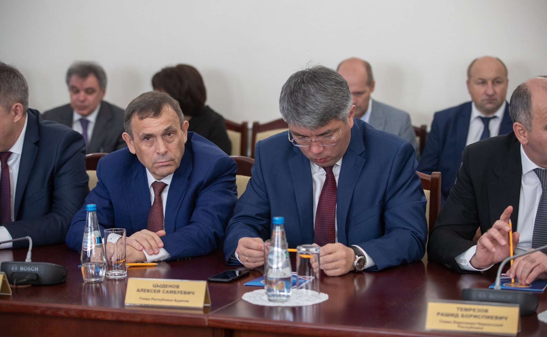 В. Матвиенко и М. Мясникович провели совместную встречу с руководителями субъектов России и Беларуси