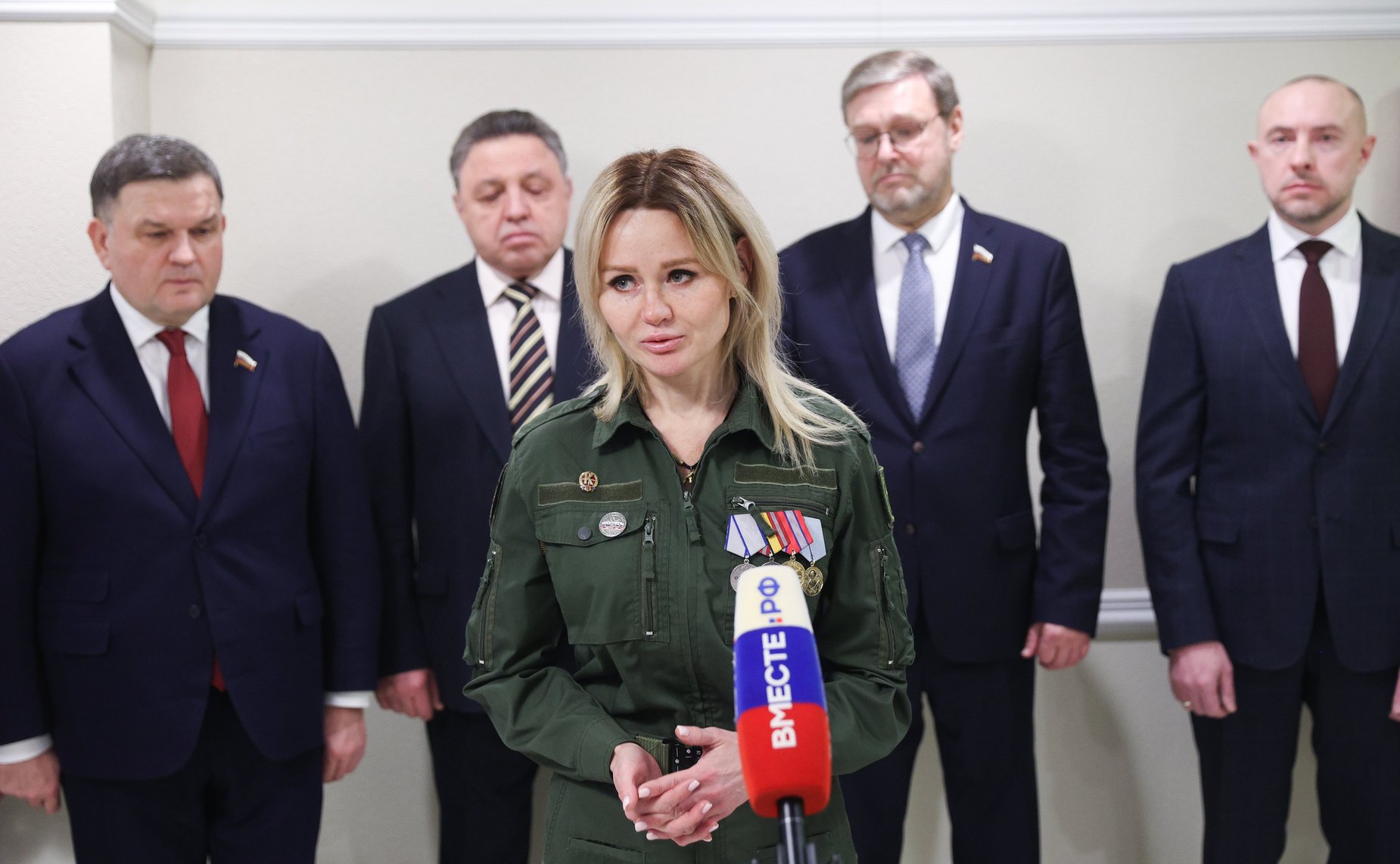 Открытие в Совете Федерации выставки портретов героев «Они сражались за Родину»