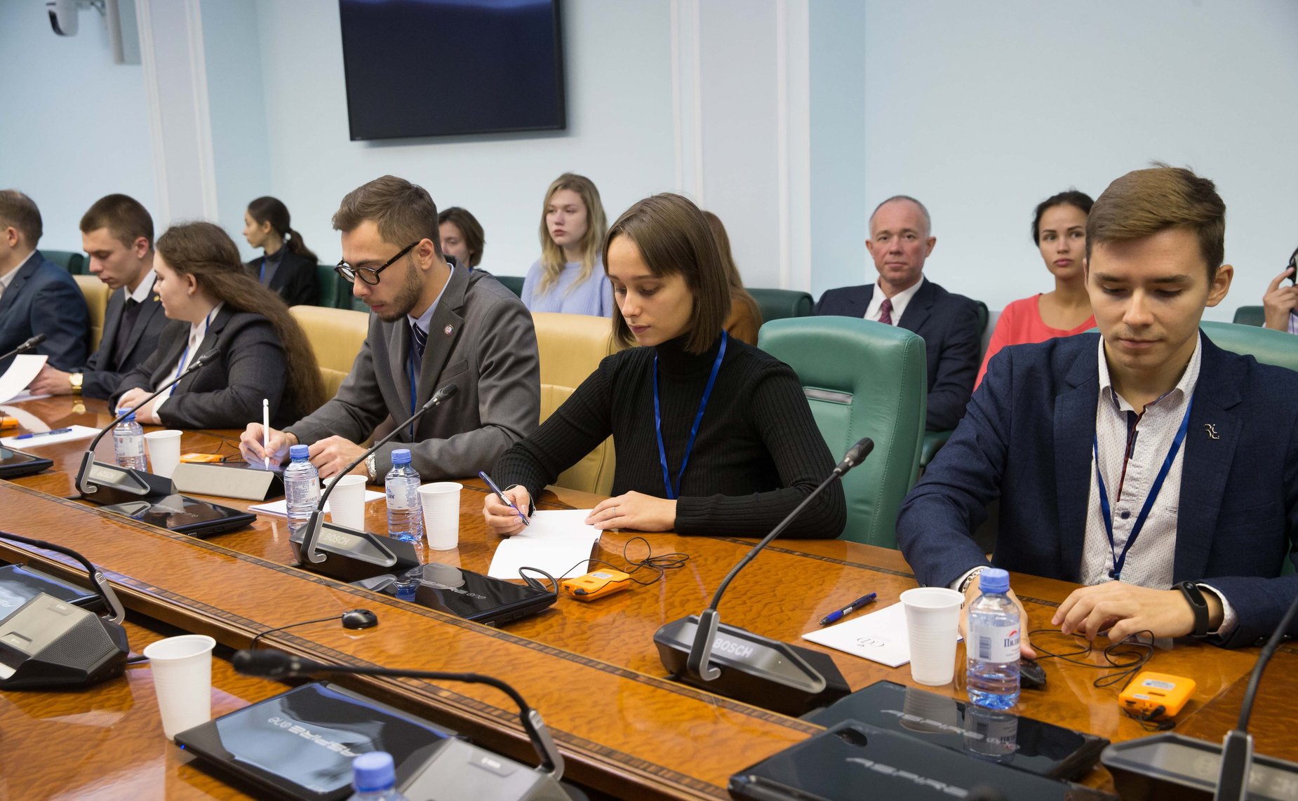 Встреча Владимира Лукина с участниками Российско-Американского Саммита молодых лидеров «Мы вместе моделируем будущее»