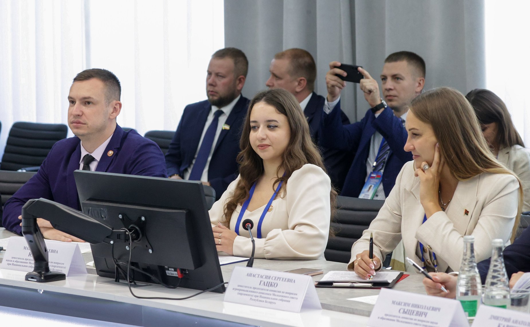 Совместное заседание руководящих органов Молодежного совета (парламента) при Национальном собрании Республики Беларусь и Палаты молодых законодателей при Совете Федерации (Фото Пресс-служба Совета Республики Беларусь)