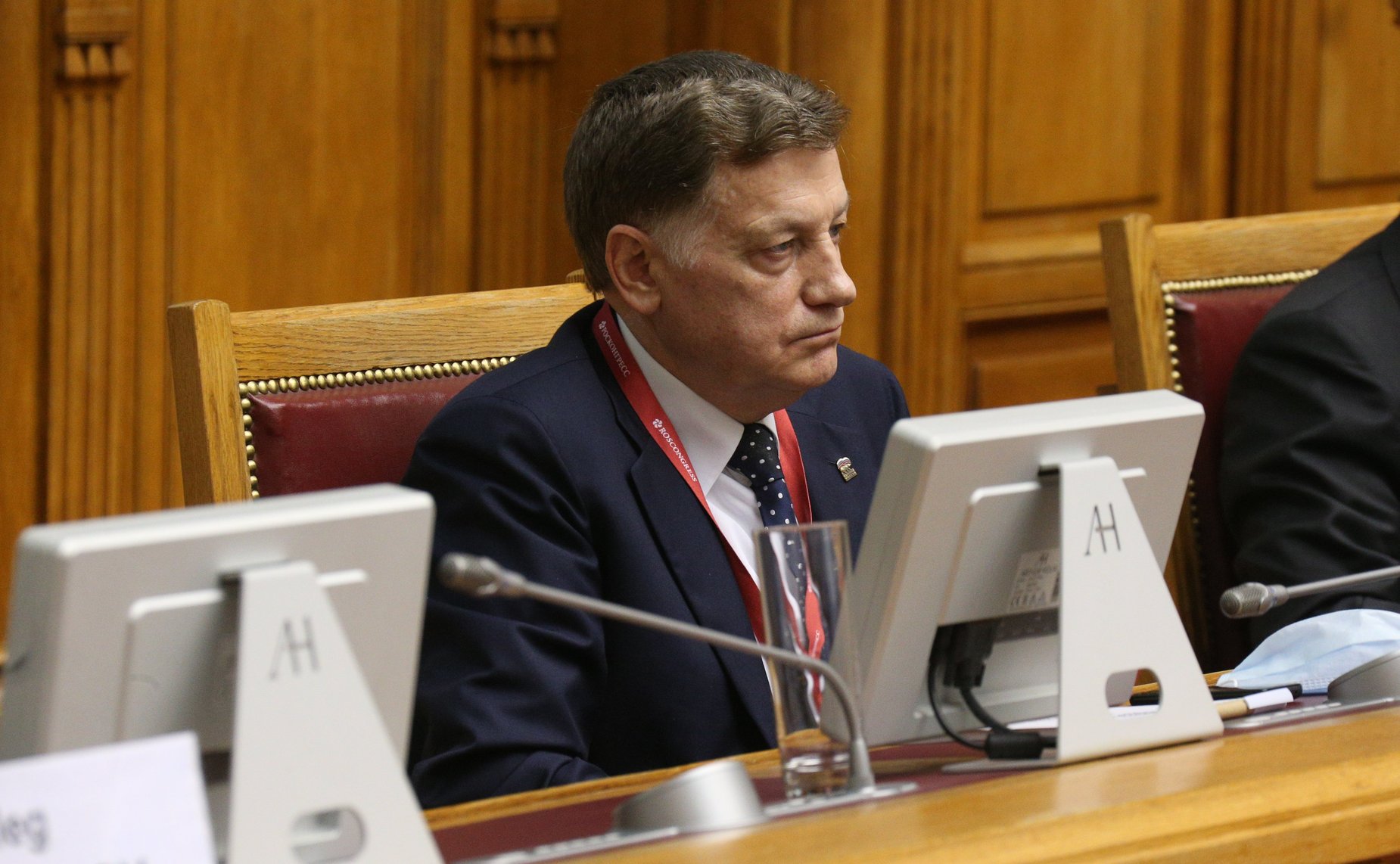 Пленарное заседание IX Невского международного экологического конгресса «Экология планеты — устойчивое развитие»