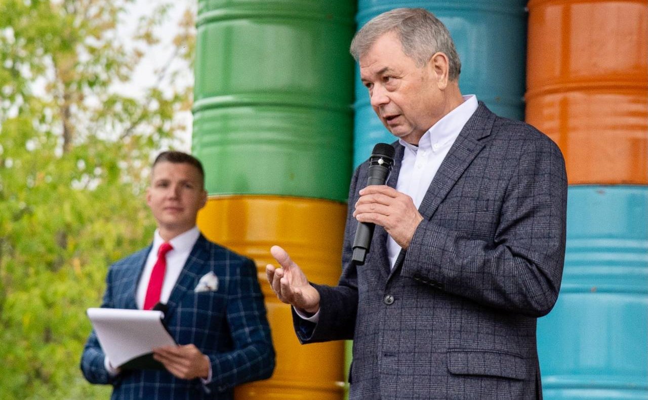Анатолий Артамонов в Калуге дал старт работе трехдневной выставки-ярмарки «Калужская осень-2022»