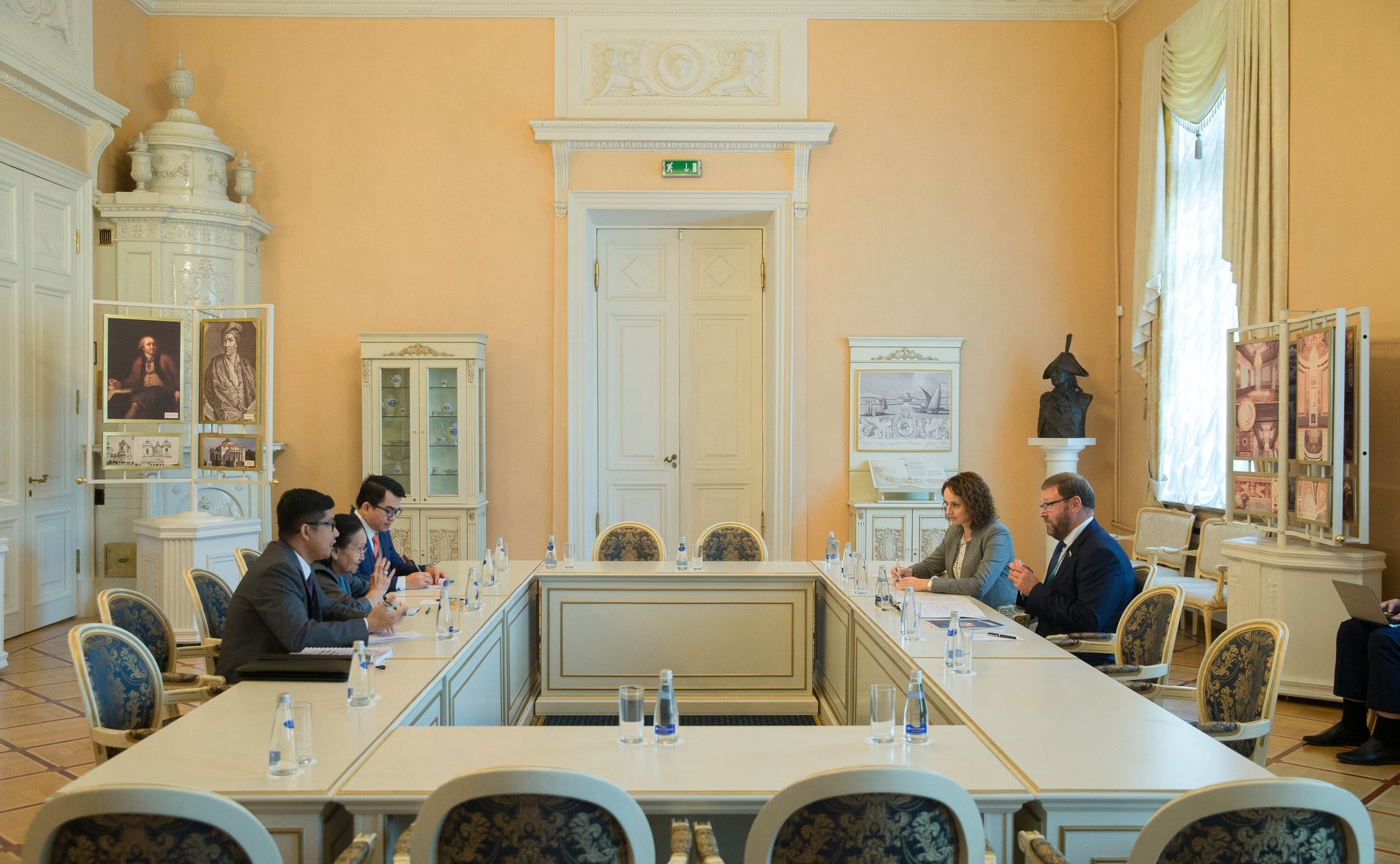 К. Косачев провел встречу с председателем Комитета Сената Королевства Камбоджа по внешним связям, международному сотрудничеству, пропаганде и информации