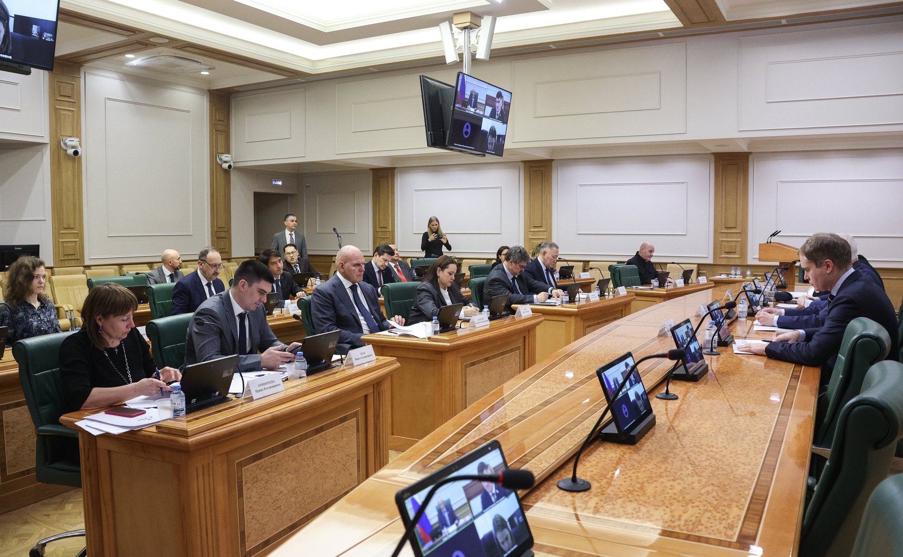 Круглый стол «О состоянии и перспективах международного сотрудничества Российской Федерации в Арктике»