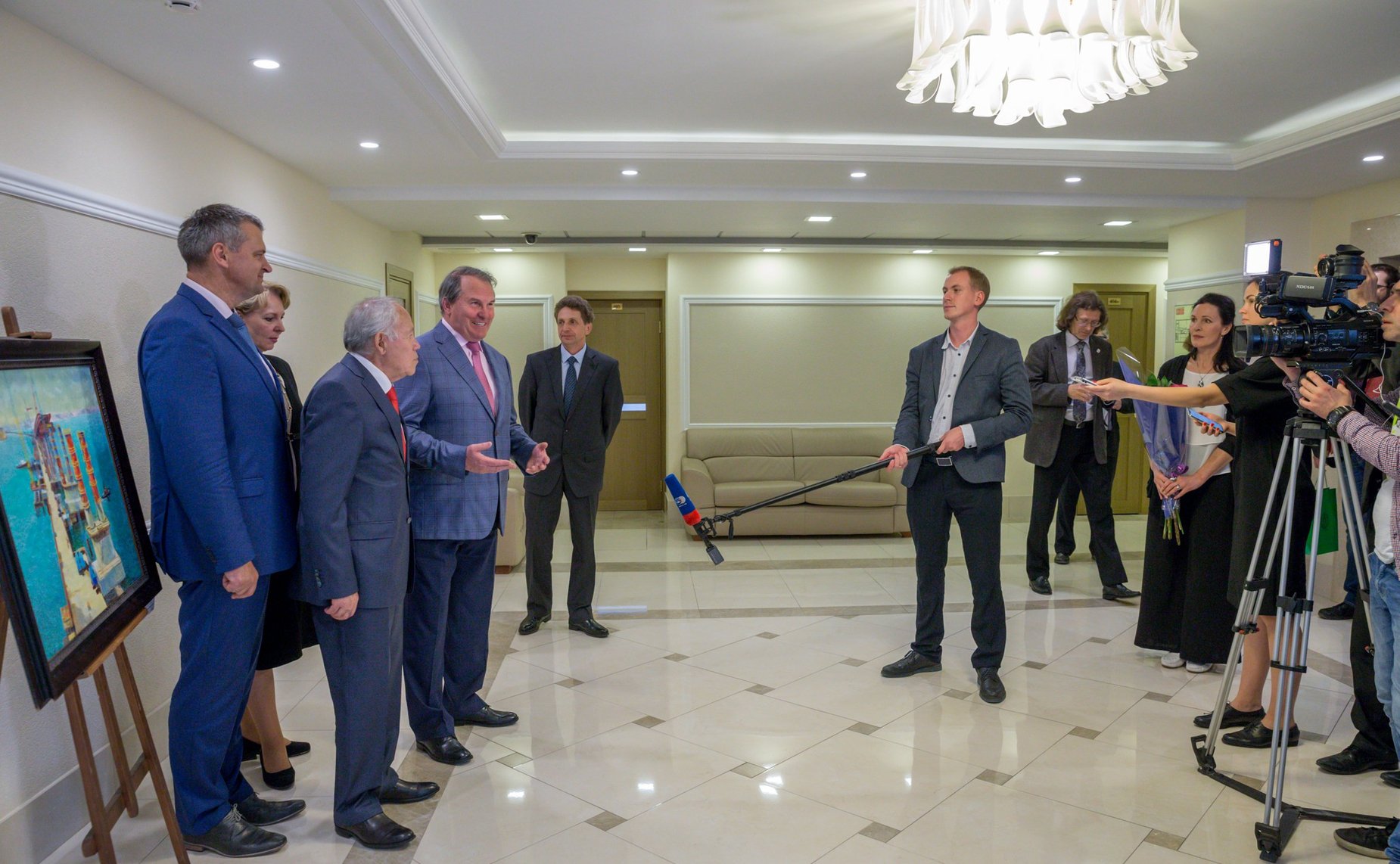 Художественная выставка «Крымский мост» в Совете Федерации