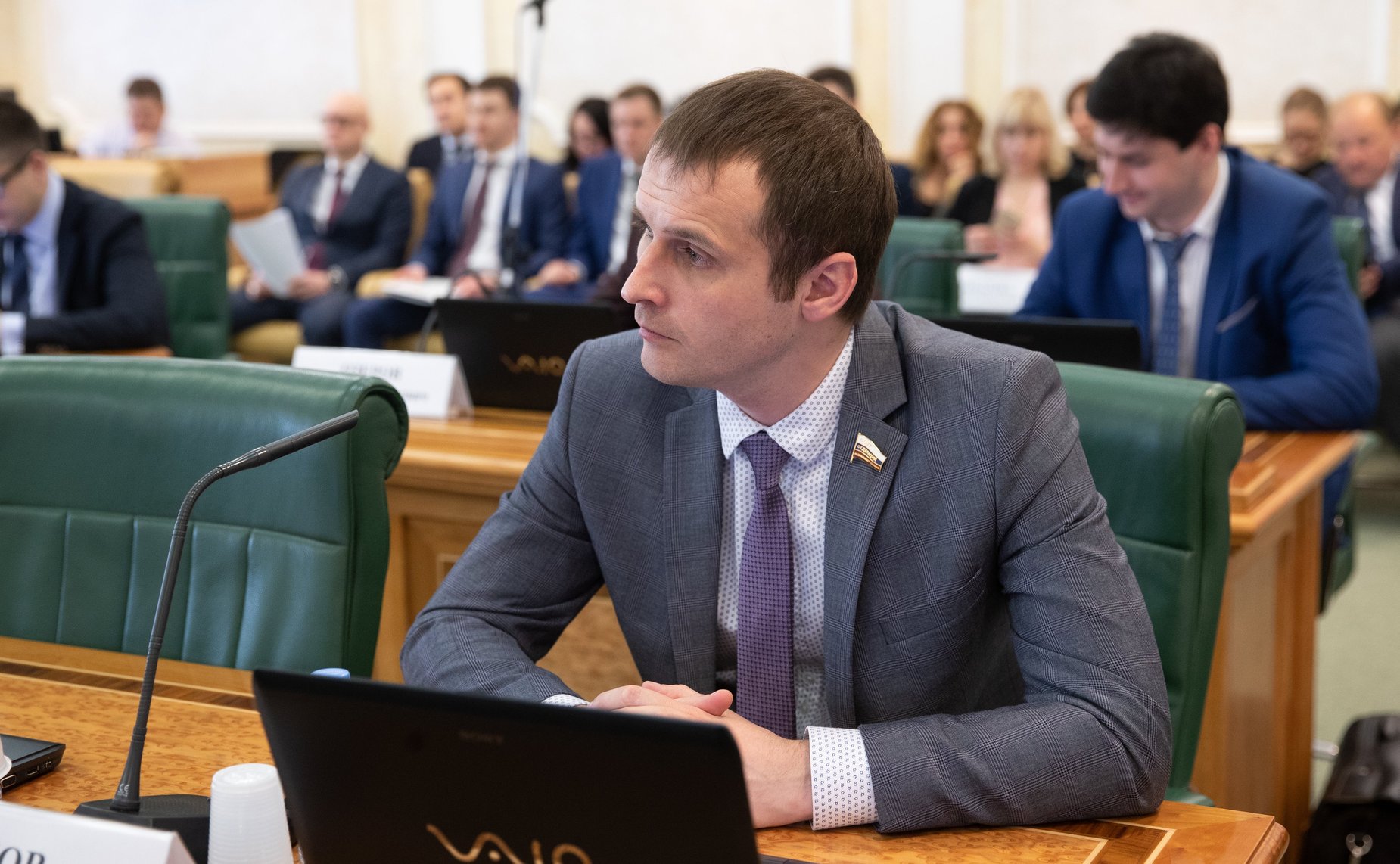 Сергей Леонов