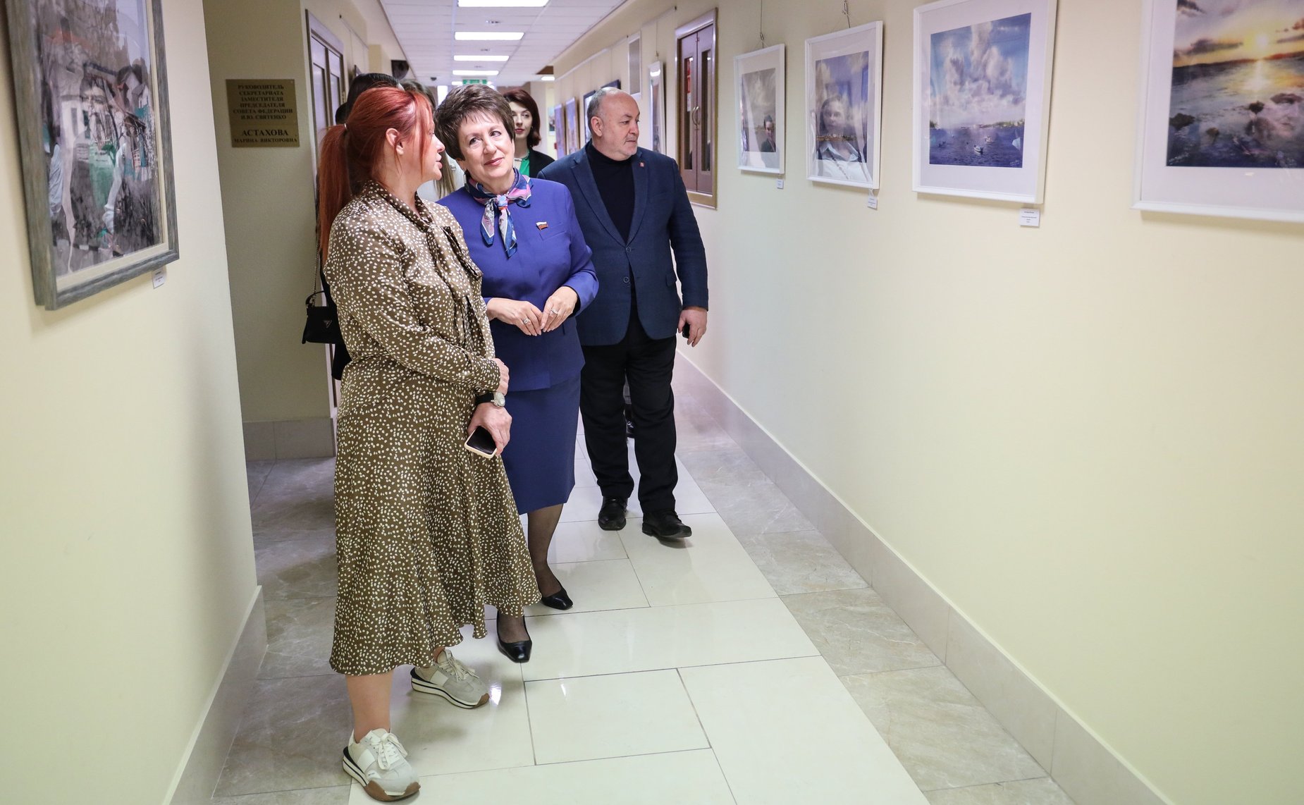 Екатерина Алтабаева приняла участие в торжественном открытии художественной выставки «Из Севастополя с любовью…», приуроченной к 10-летию «Русской весны»