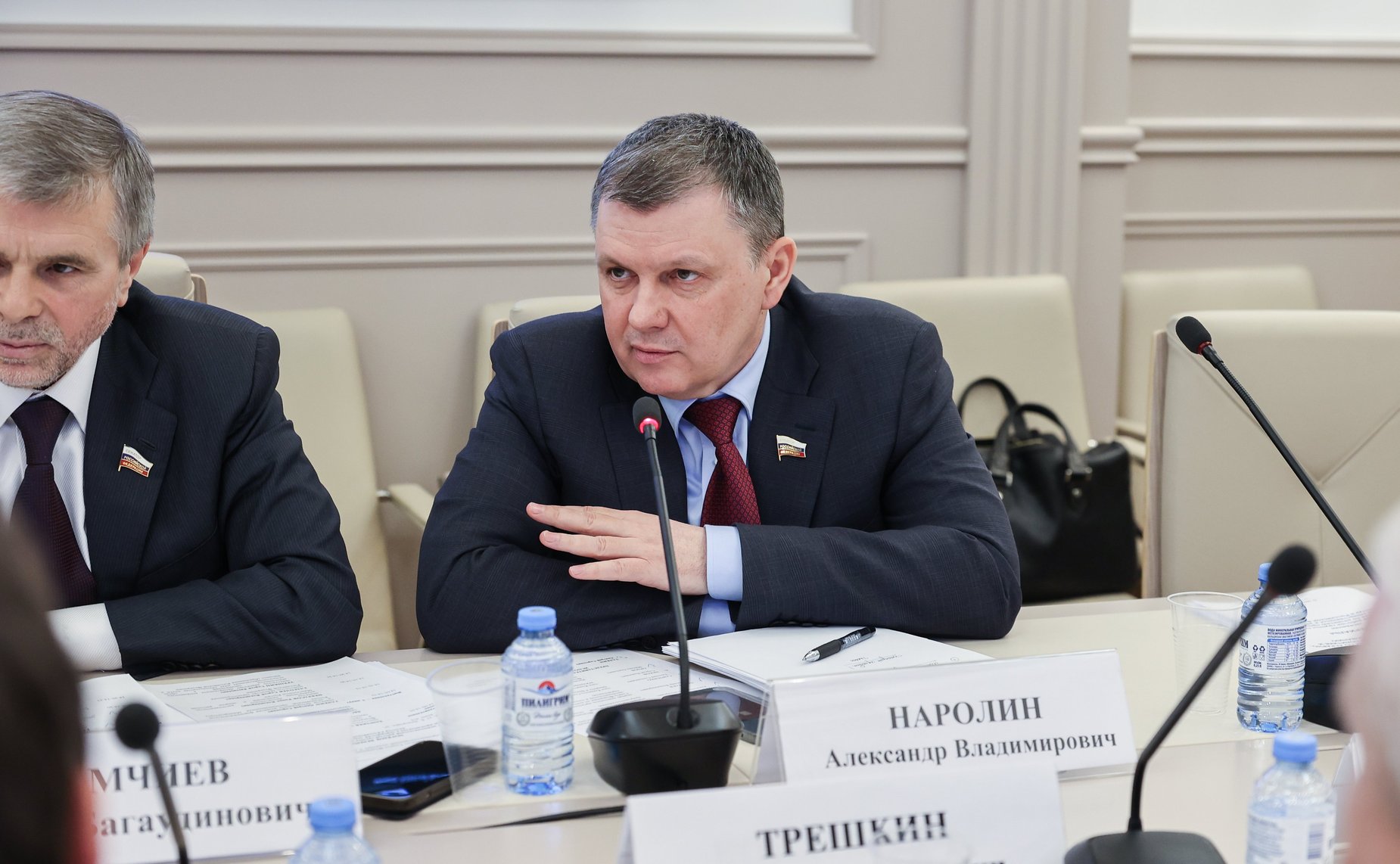 Александр Наролин