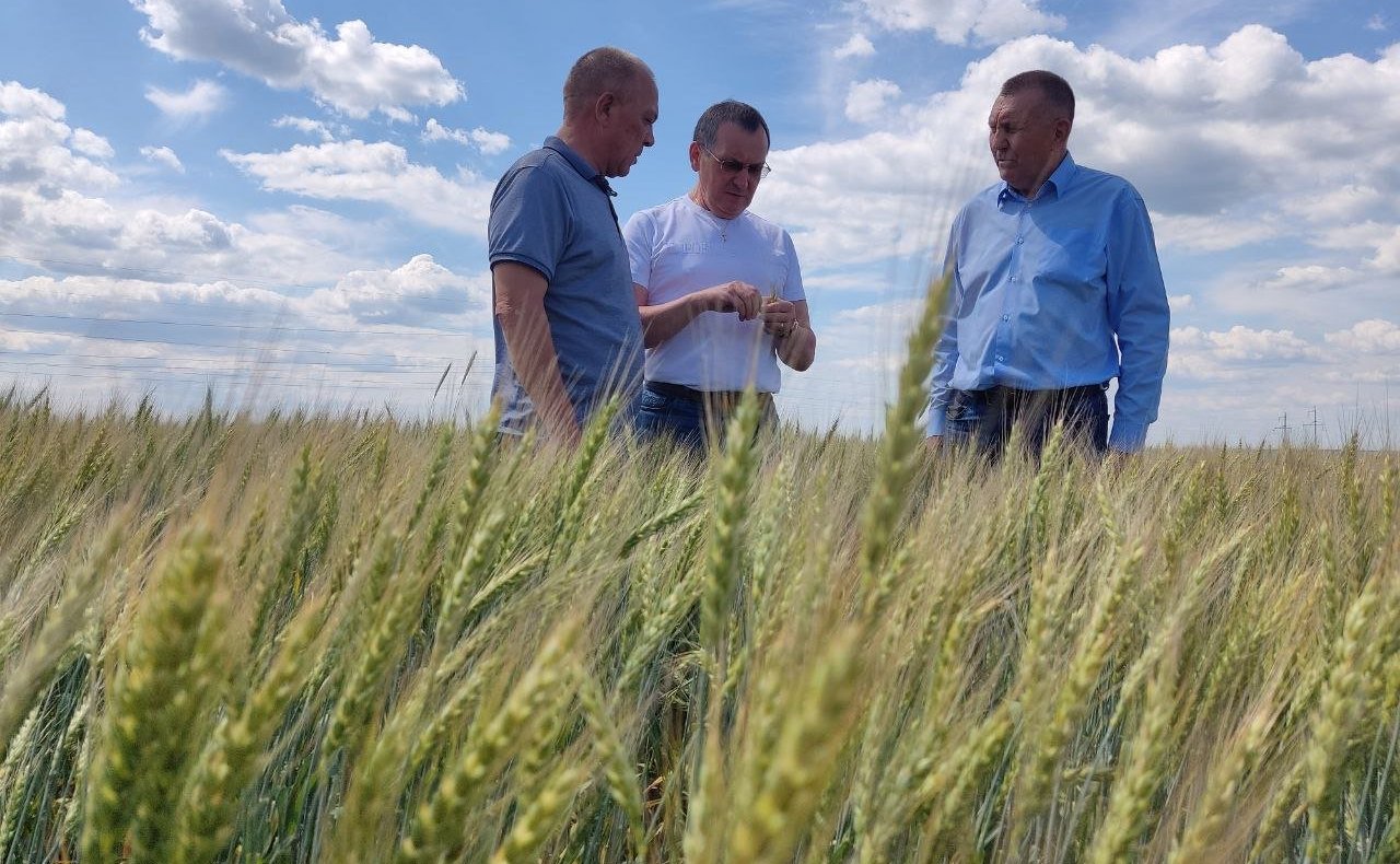 Николай Федоров посетил агропредприятие в Чувашии